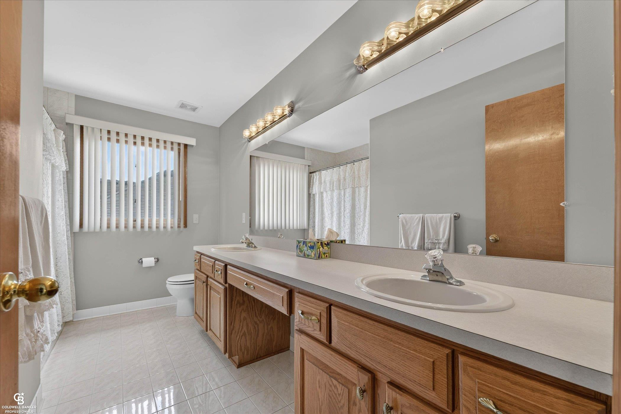46640 Glen Pointe Drive, Shelby Twp, MI 48315 — Photo 54