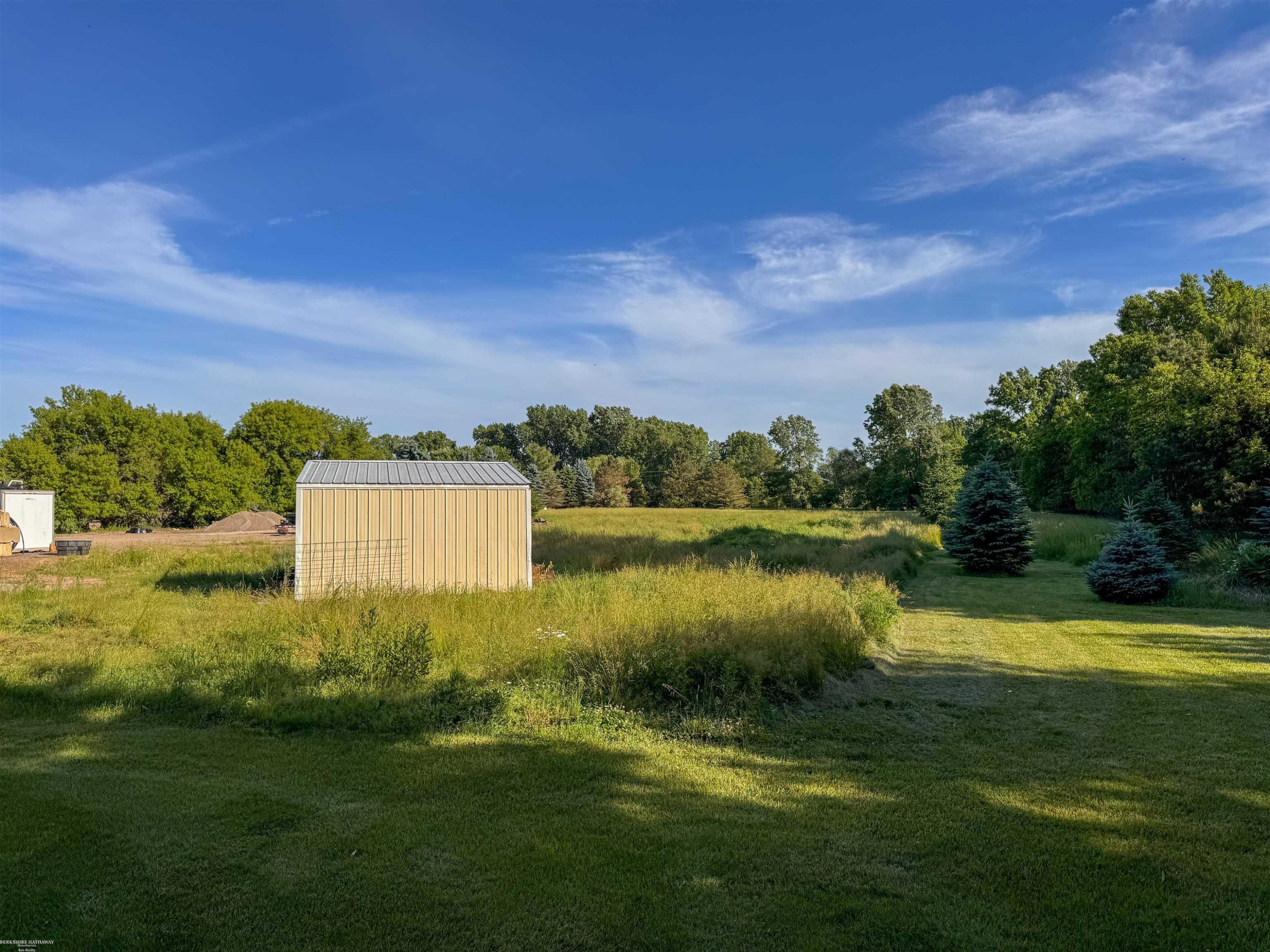 7894 Lantern Drive, Almont, MI 48003 — Photo 8