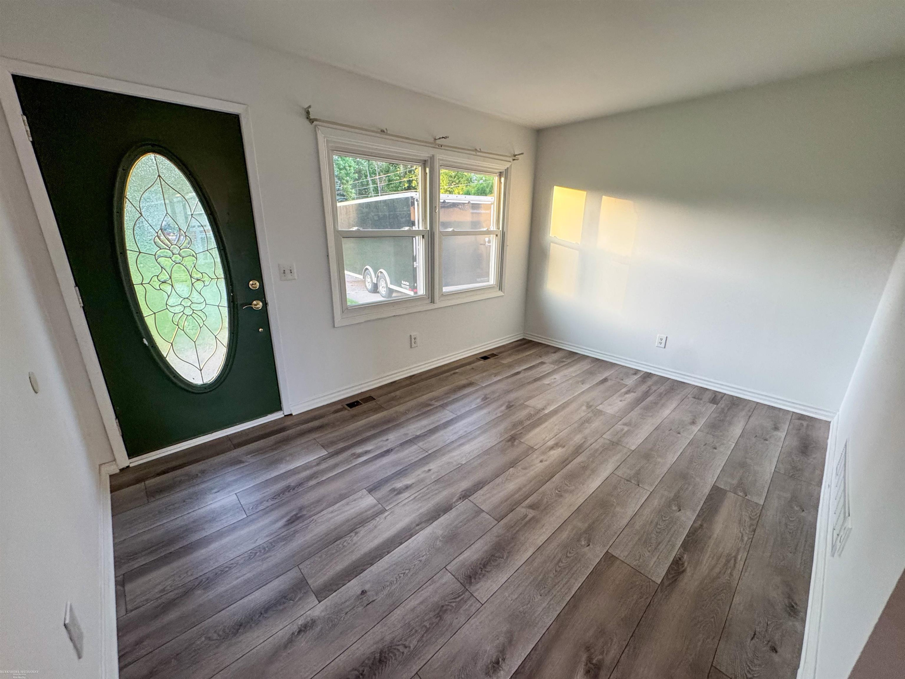 7894 Lantern Drive, Almont, MI 48003 — Photo 9