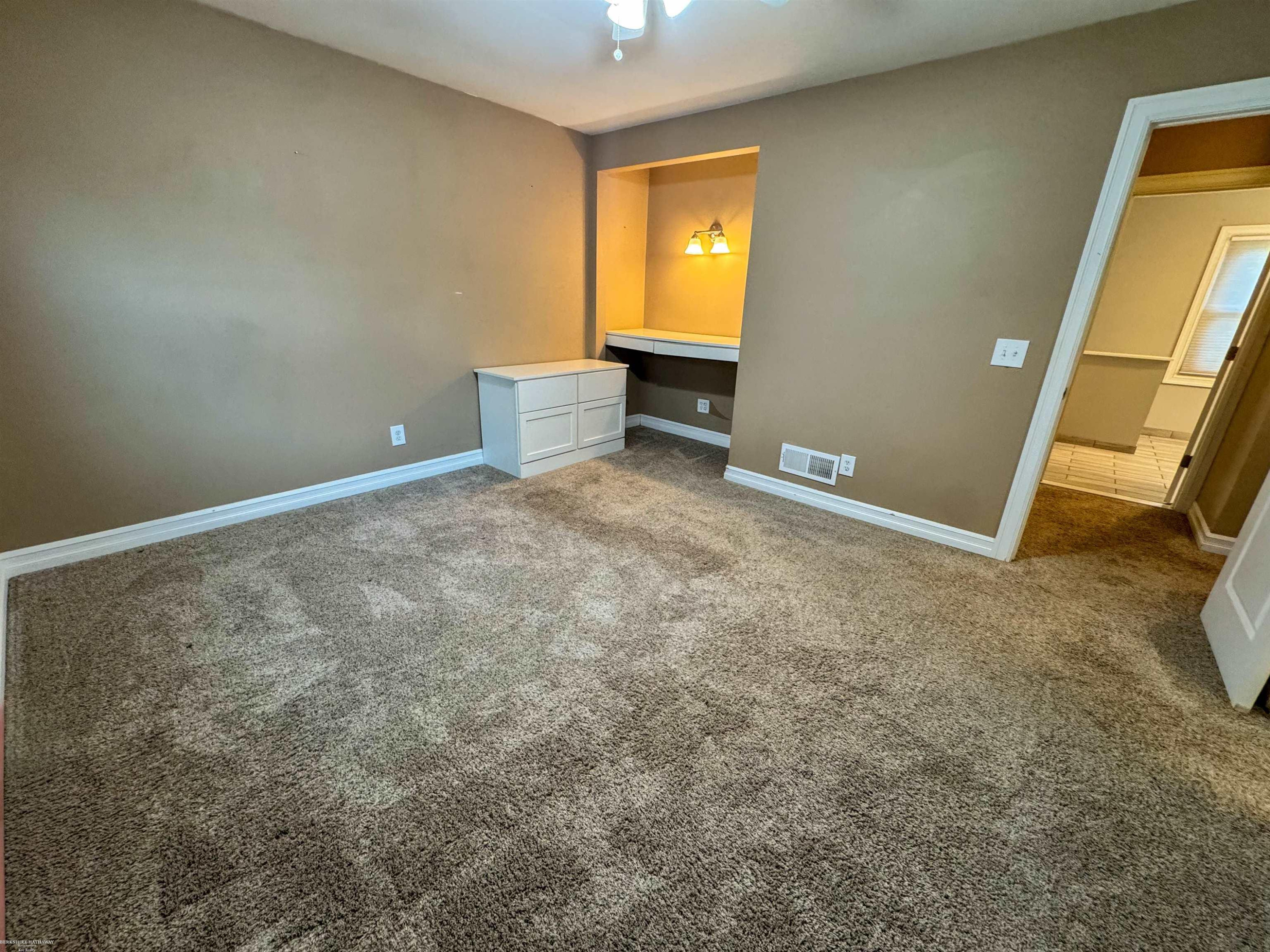 7894 Lantern Drive, Almont, MI 48003 — Photo 16