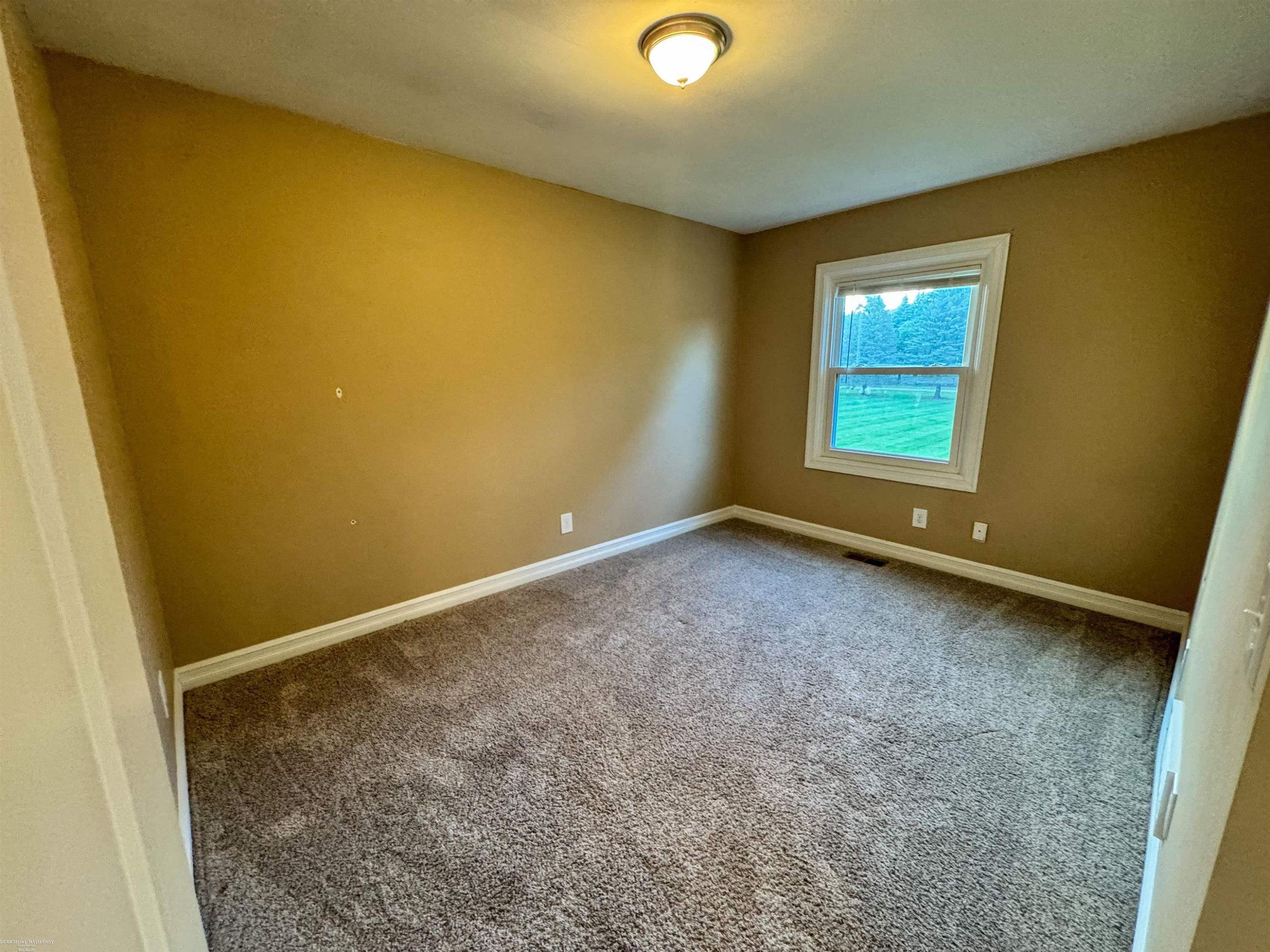 7894 Lantern Drive, Almont, MI 48003 — Photo 19