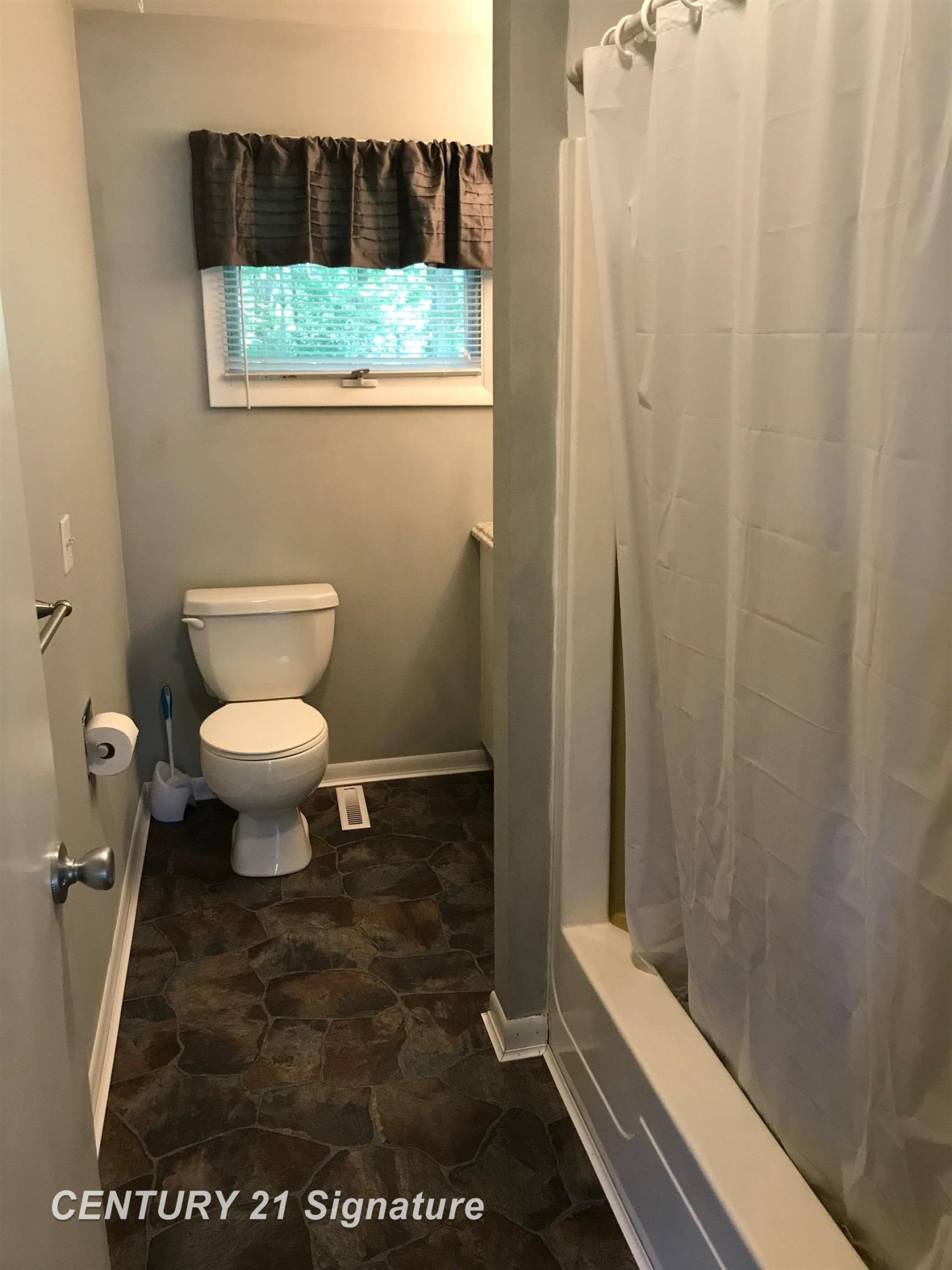 1306 Glen Road, Midland, MI 48640 — Photo 11