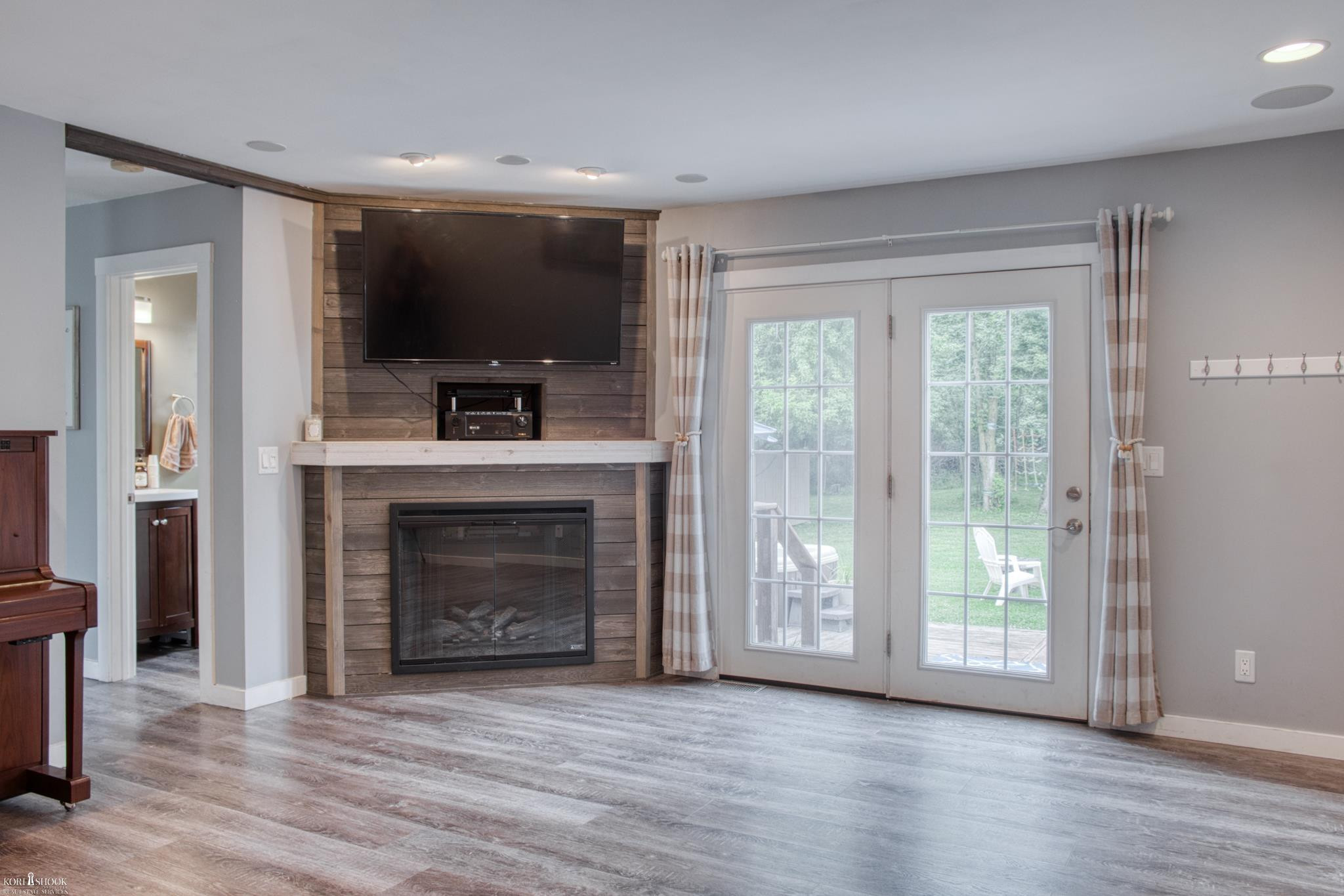 1445 W North Street, Owosso, MI 48867 — Photo 11