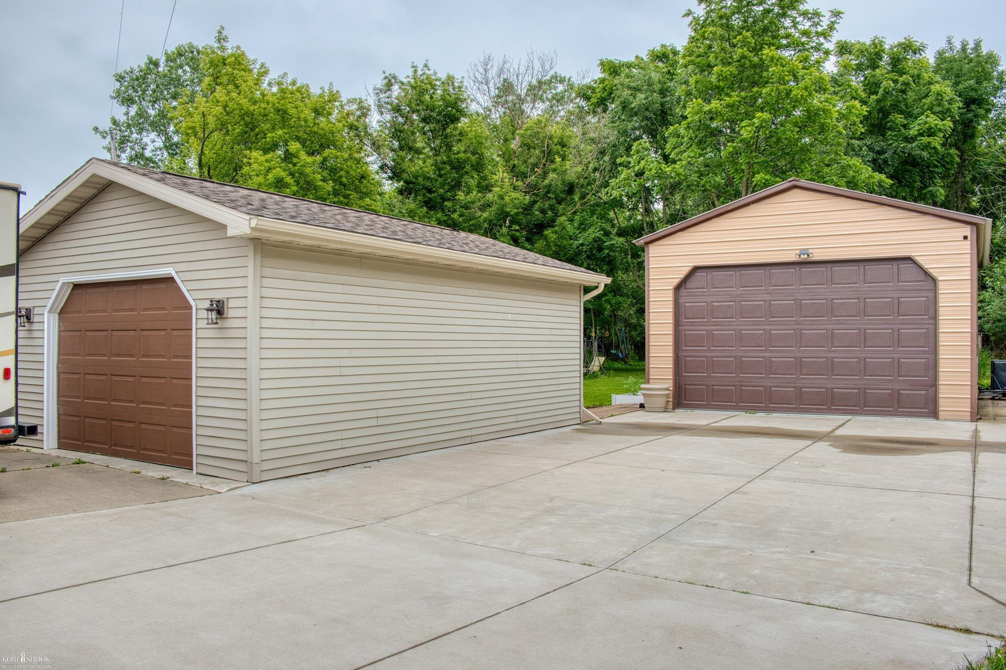 1445 W North Street, Owosso, MI 48867 — Photo 38