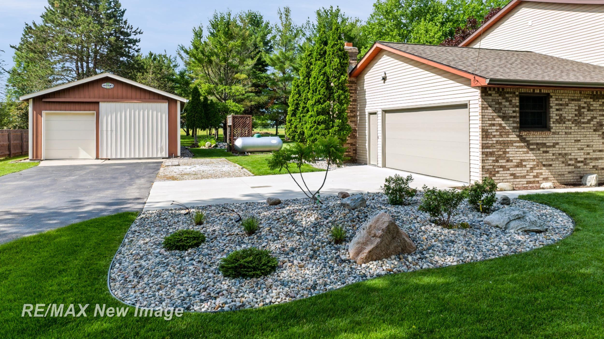 6180 W Freeland Road, Freeland, MI 48623 — Photo 7