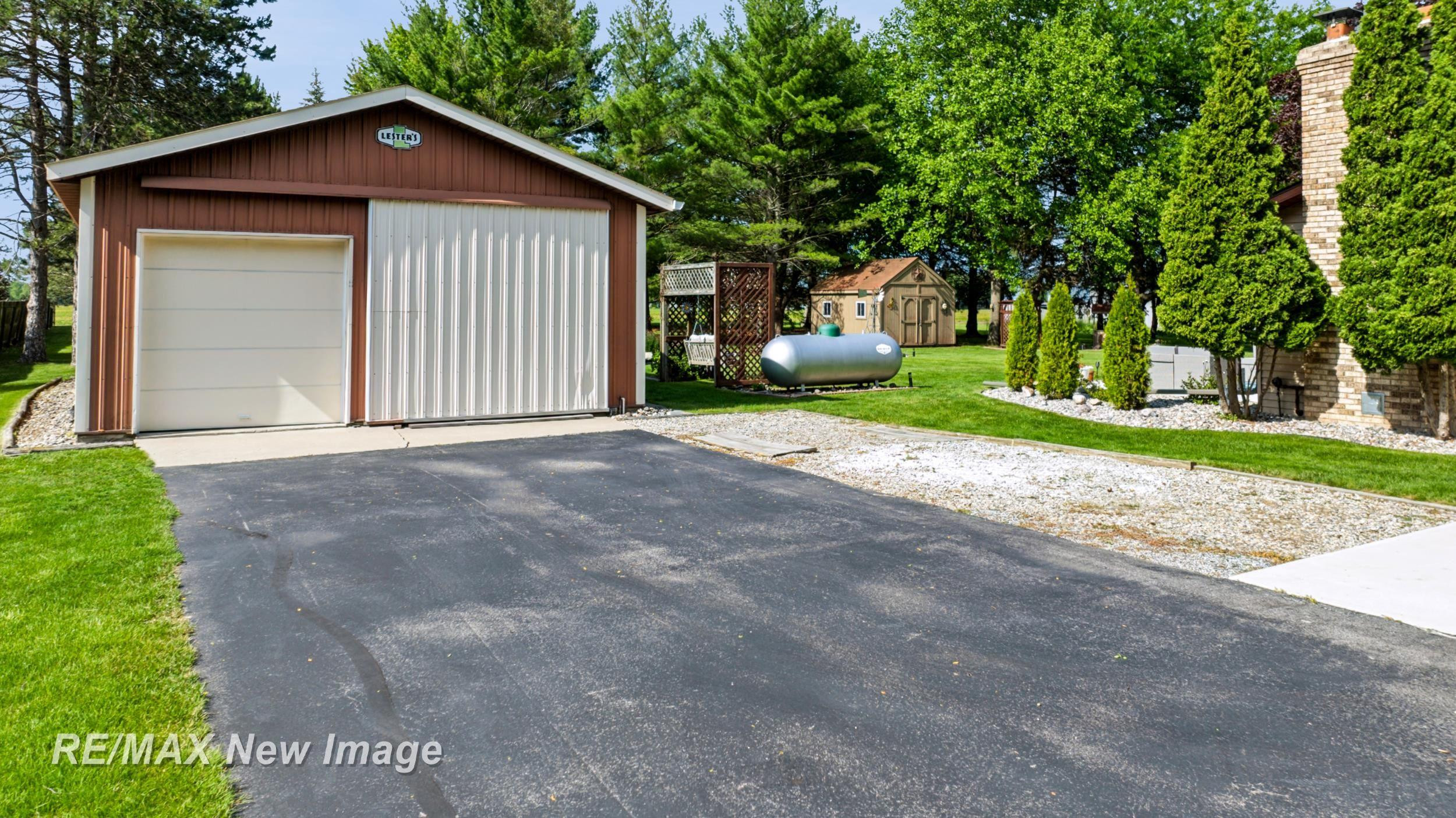 6180 W Freeland Road, Freeland, MI 48623 — Photo 8
