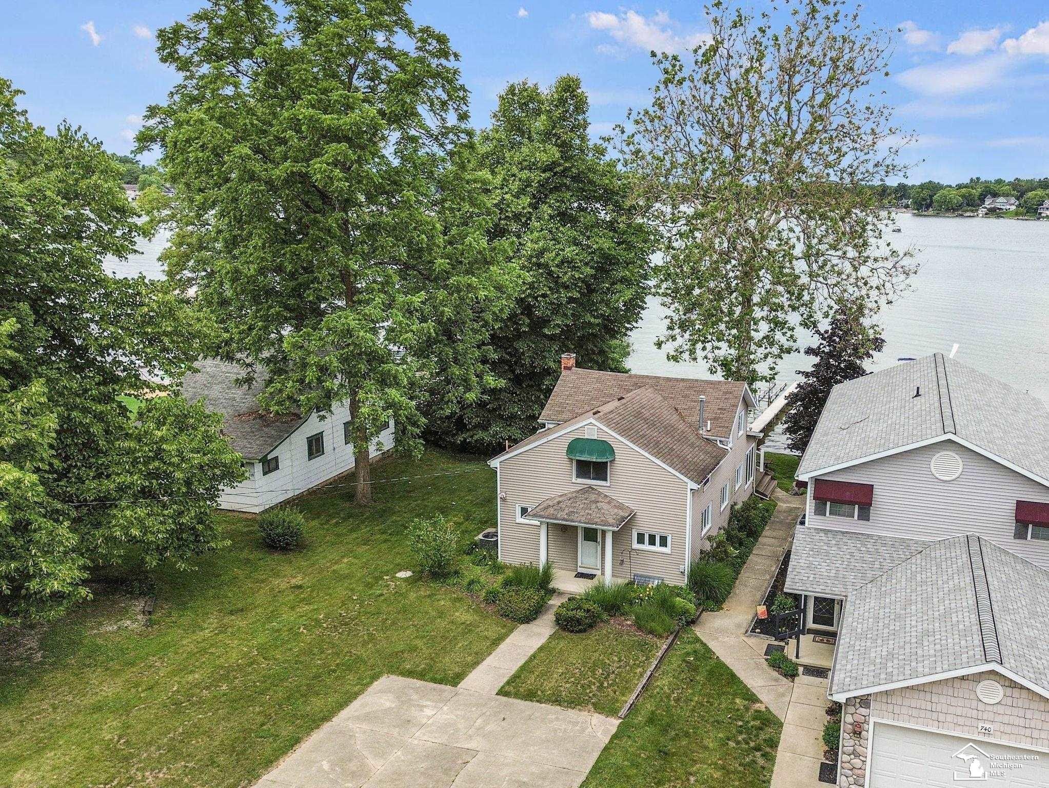 736 Lakeview Drive, Clarklake, MI 49234