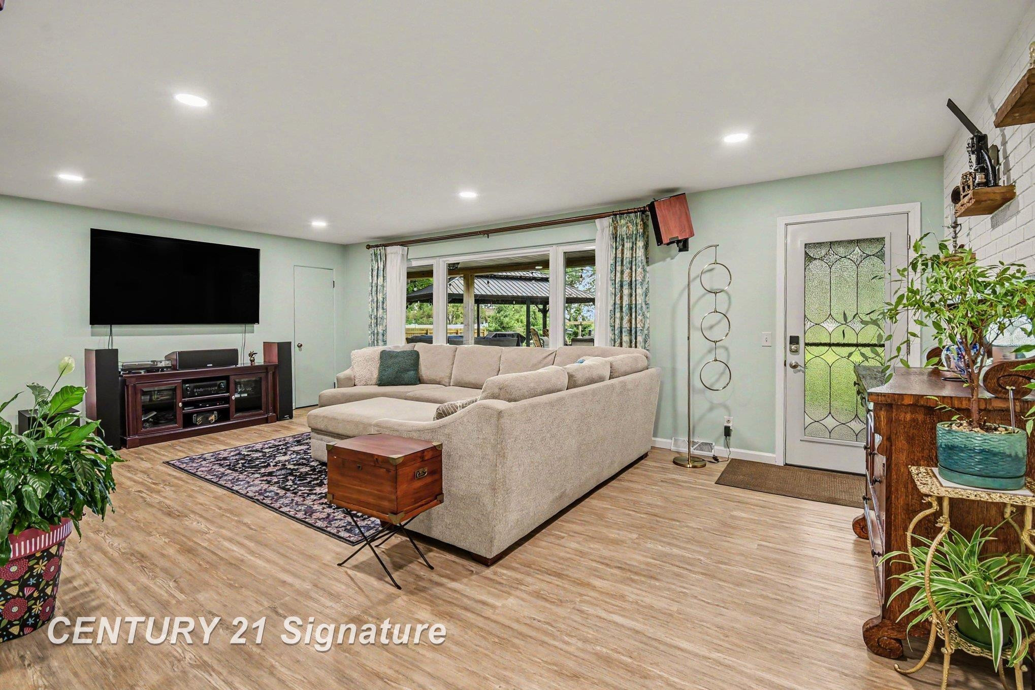 772 Midland Road, Bay City, MI 48706 — Photo 6