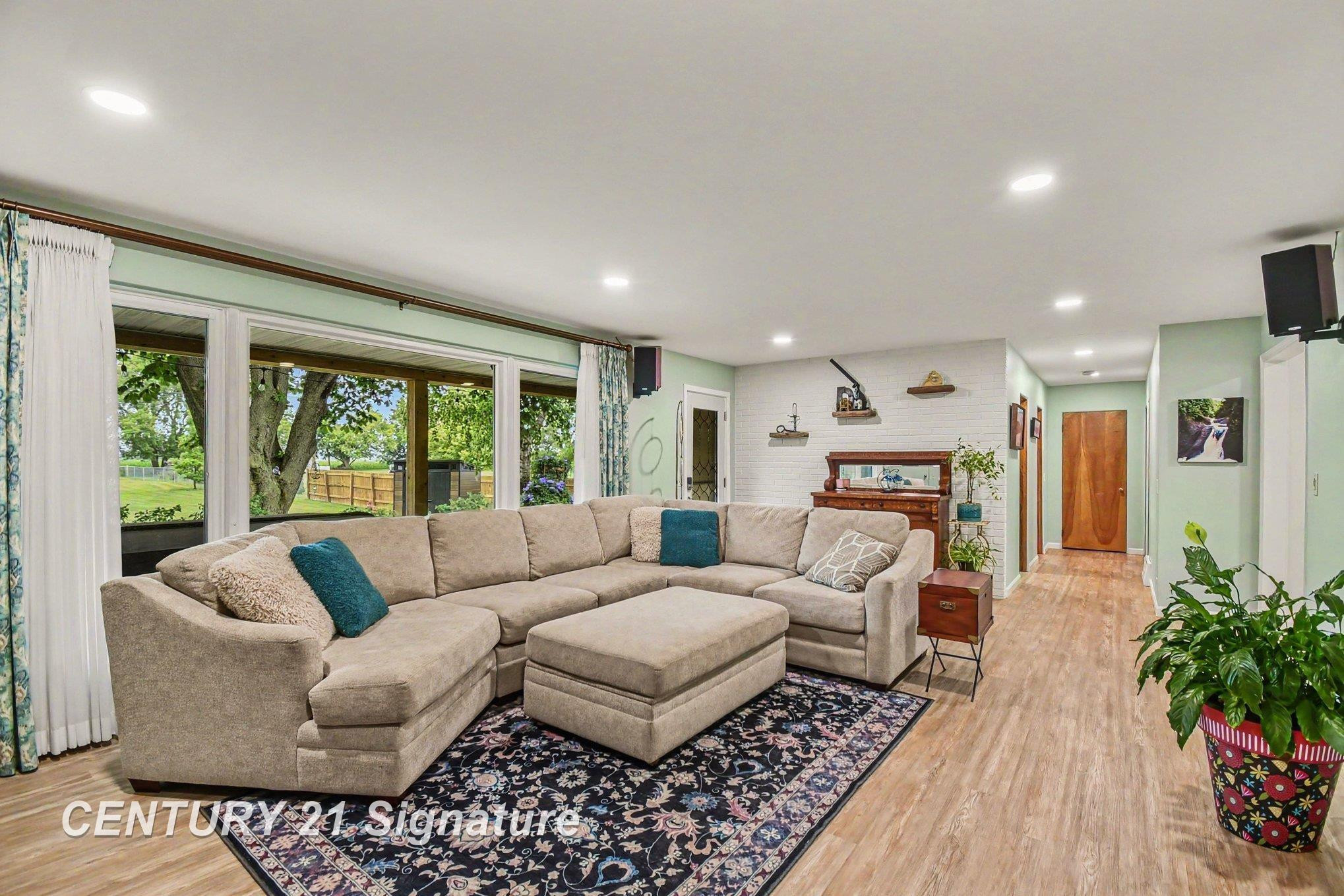 772 Midland Road, Bay City, MI 48706 — Photo 7