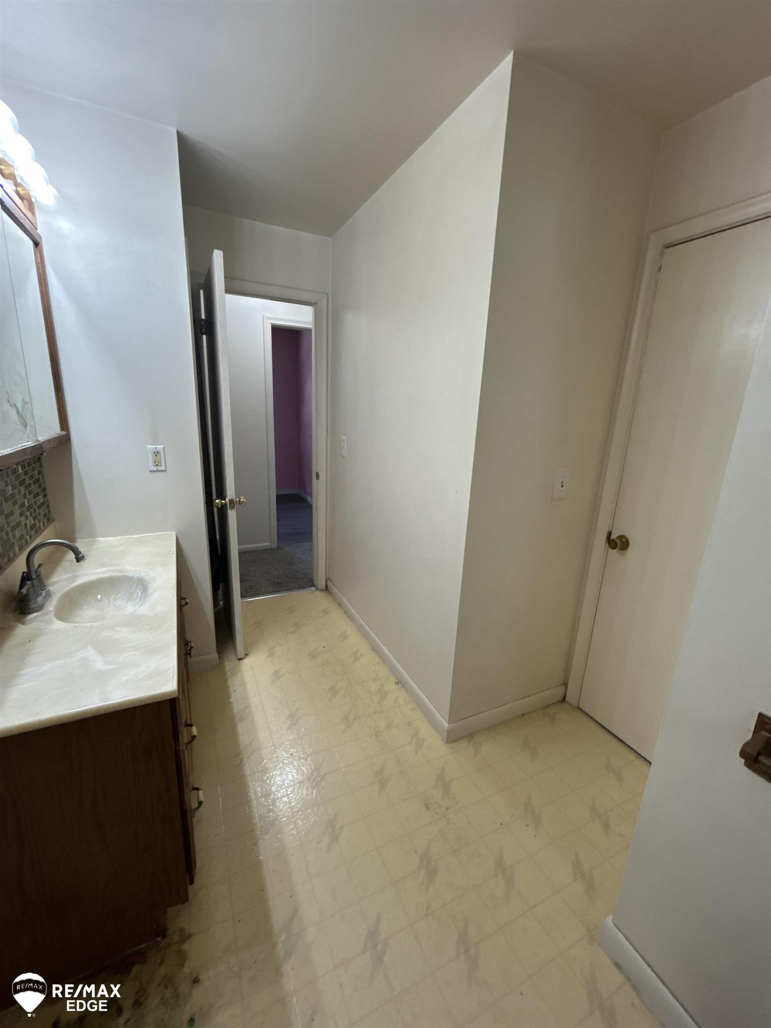 9115 N Vassar Road, Mount Morris, MI 48458 — Photo 10