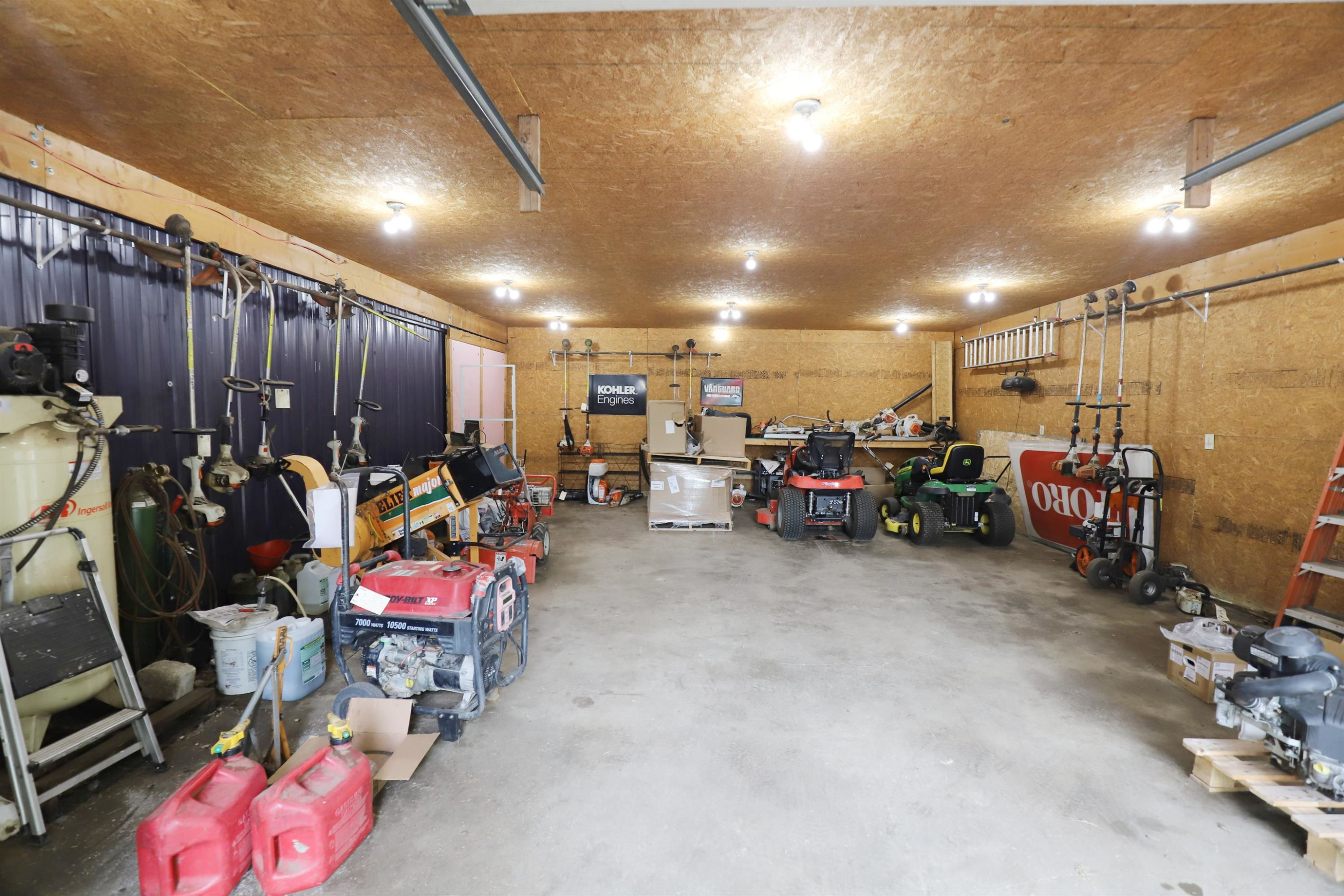 9112 W Mt. Morris Road, Flushing, MI 48433 — Photo 10