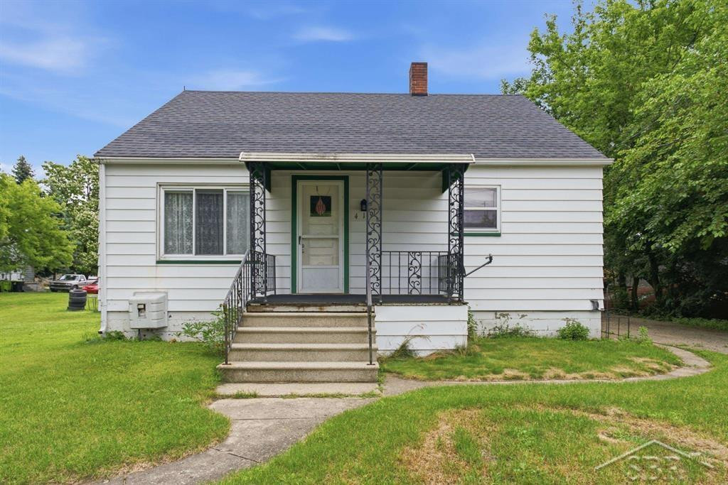 419 S Warren Street, Pinconning, MI 48650 — Photo 2