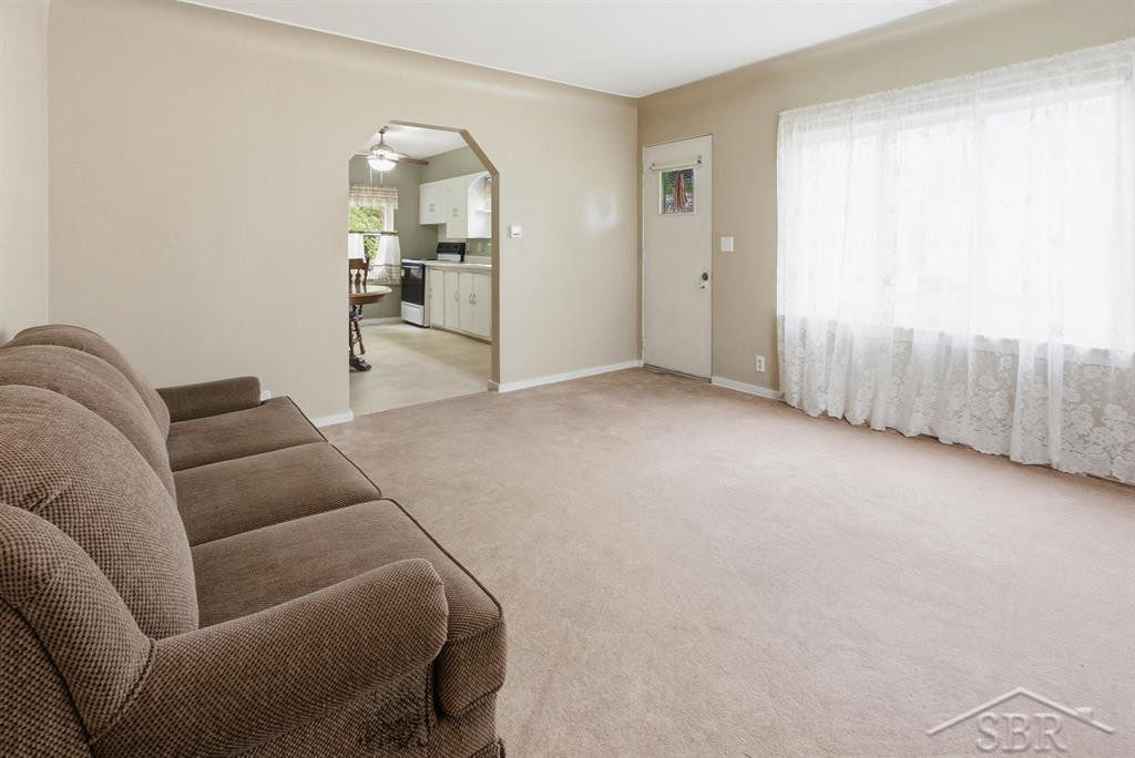 419 S Warren Street, Pinconning, MI 48650 — Photo 3