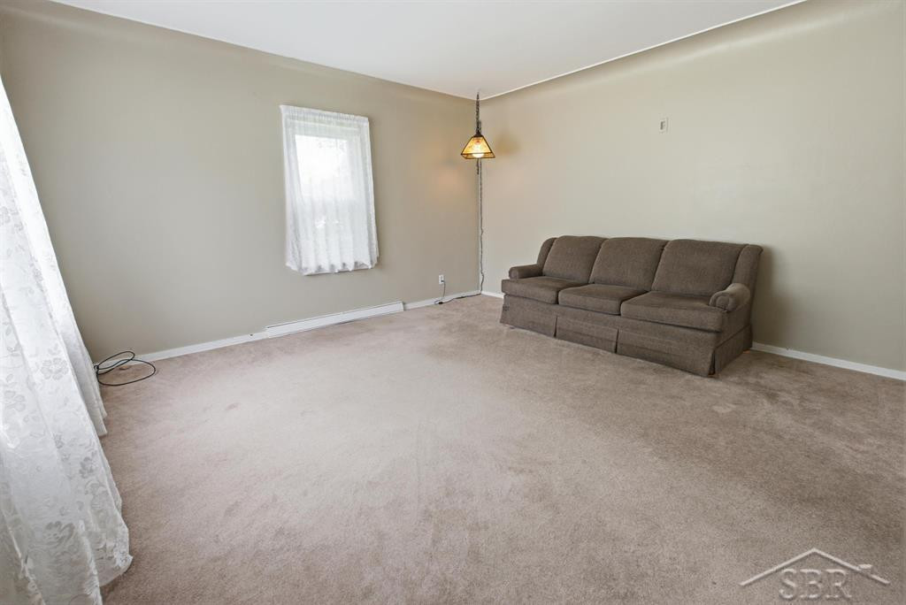 419 S Warren Street, Pinconning, MI 48650 — Photo 4