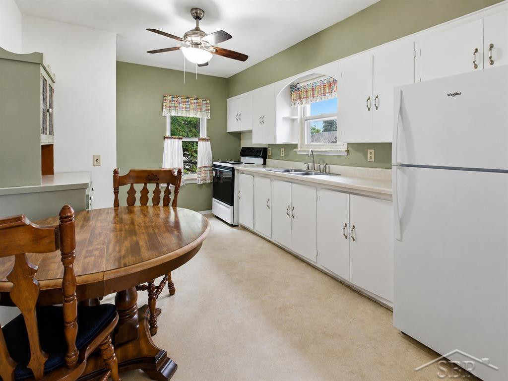 419 S Warren Street, Pinconning, MI 48650 — Photo 5