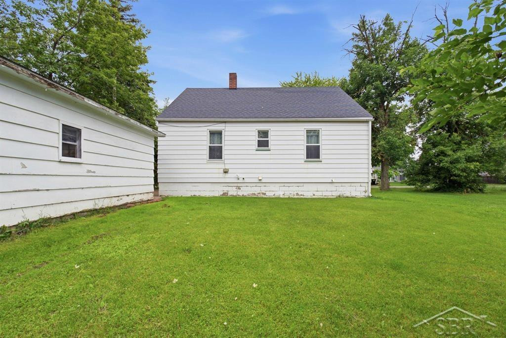 419 S Warren Street, Pinconning, MI 48650 — Photo 17