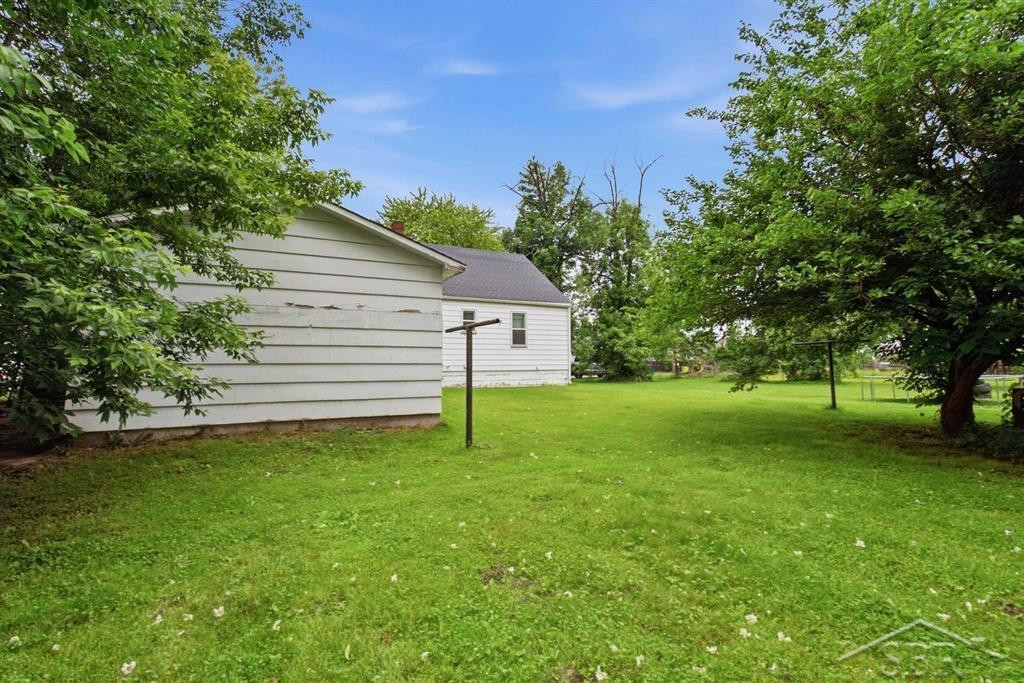 419 S Warren Street, Pinconning, MI 48650 — Photo 18