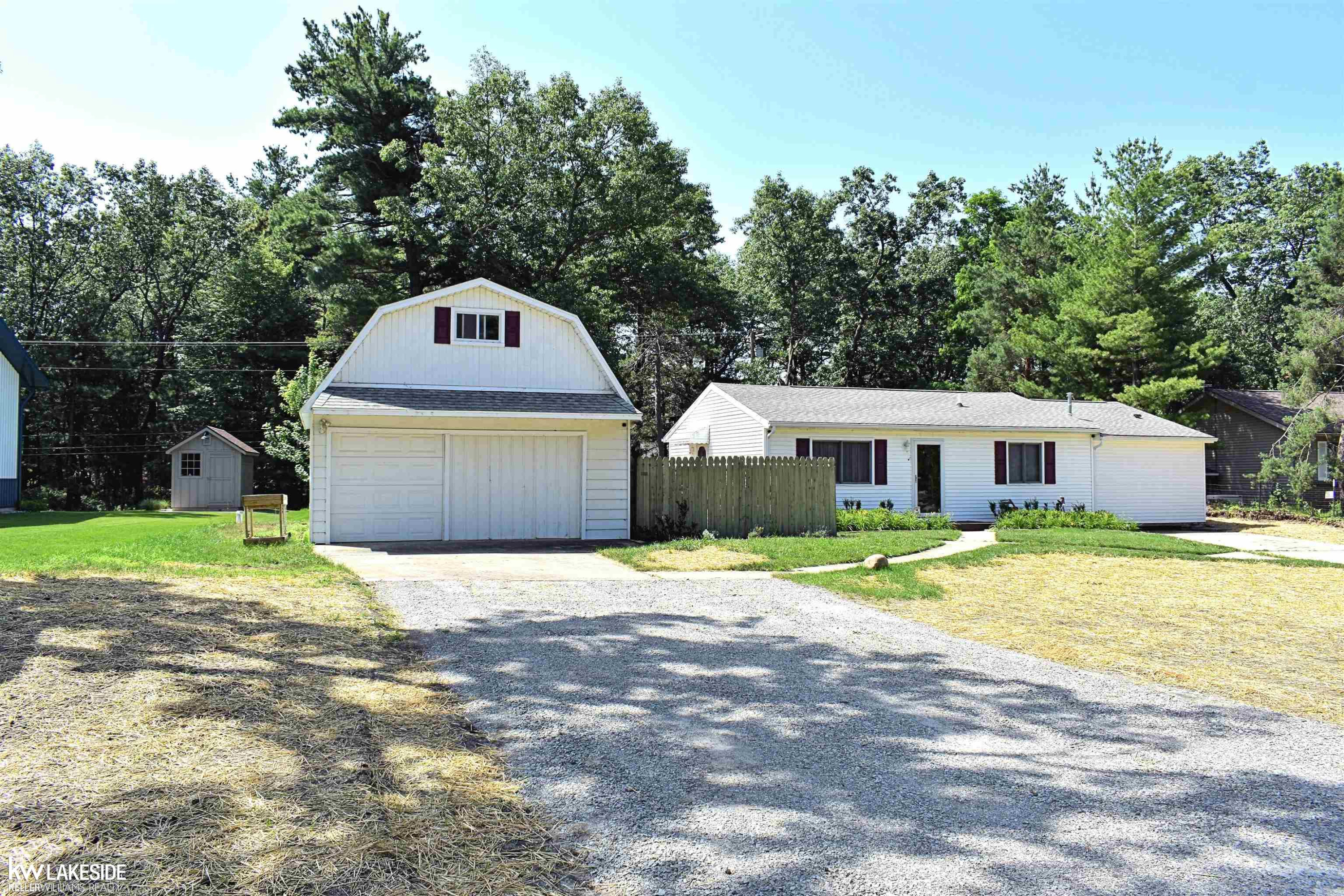 5739 Port Austin Road, Caseville, MI 48725 — Photo 2
