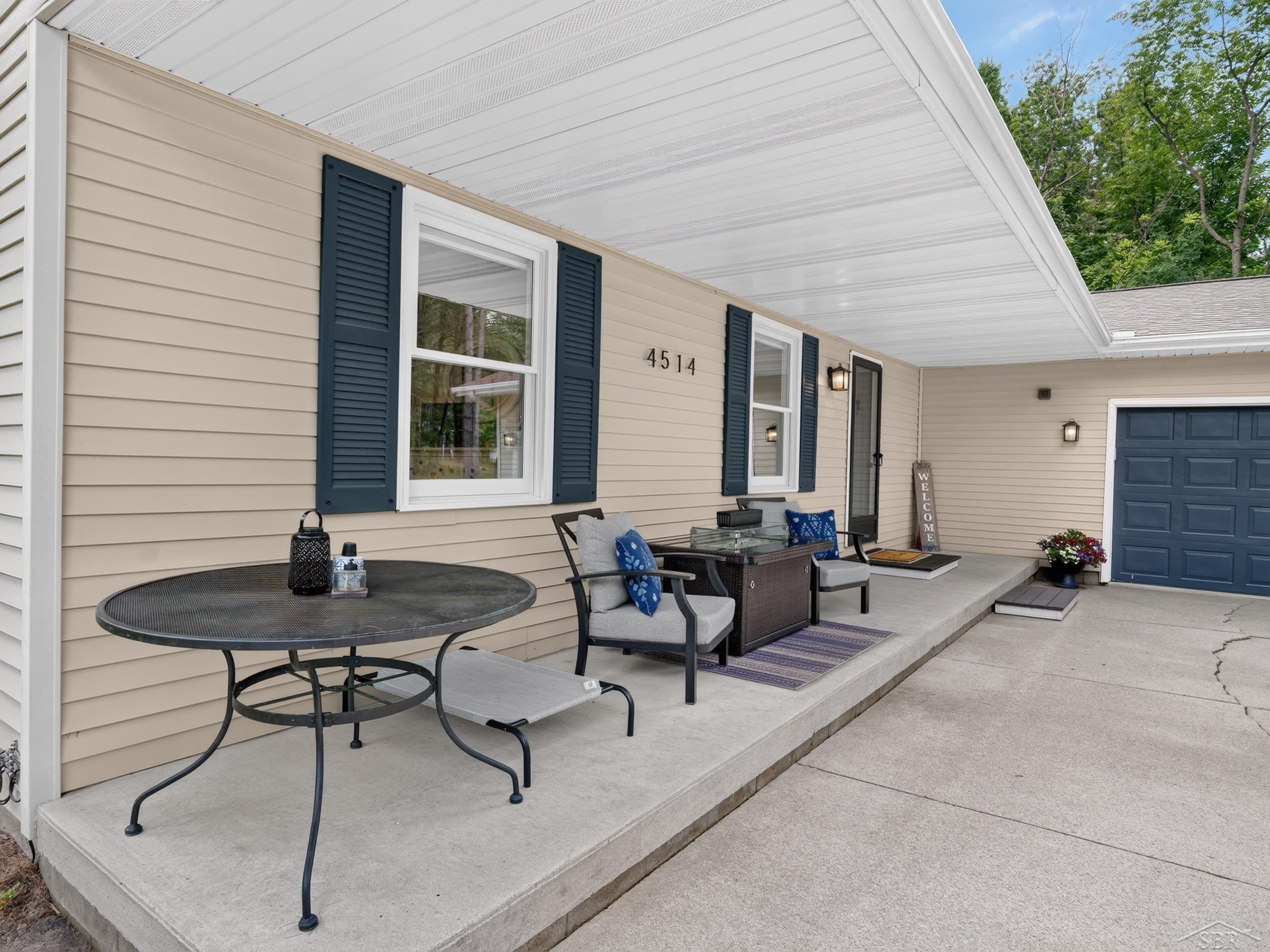 4514 W Salisbury Drive, Gladwin, MI 48624 — Photo 3
