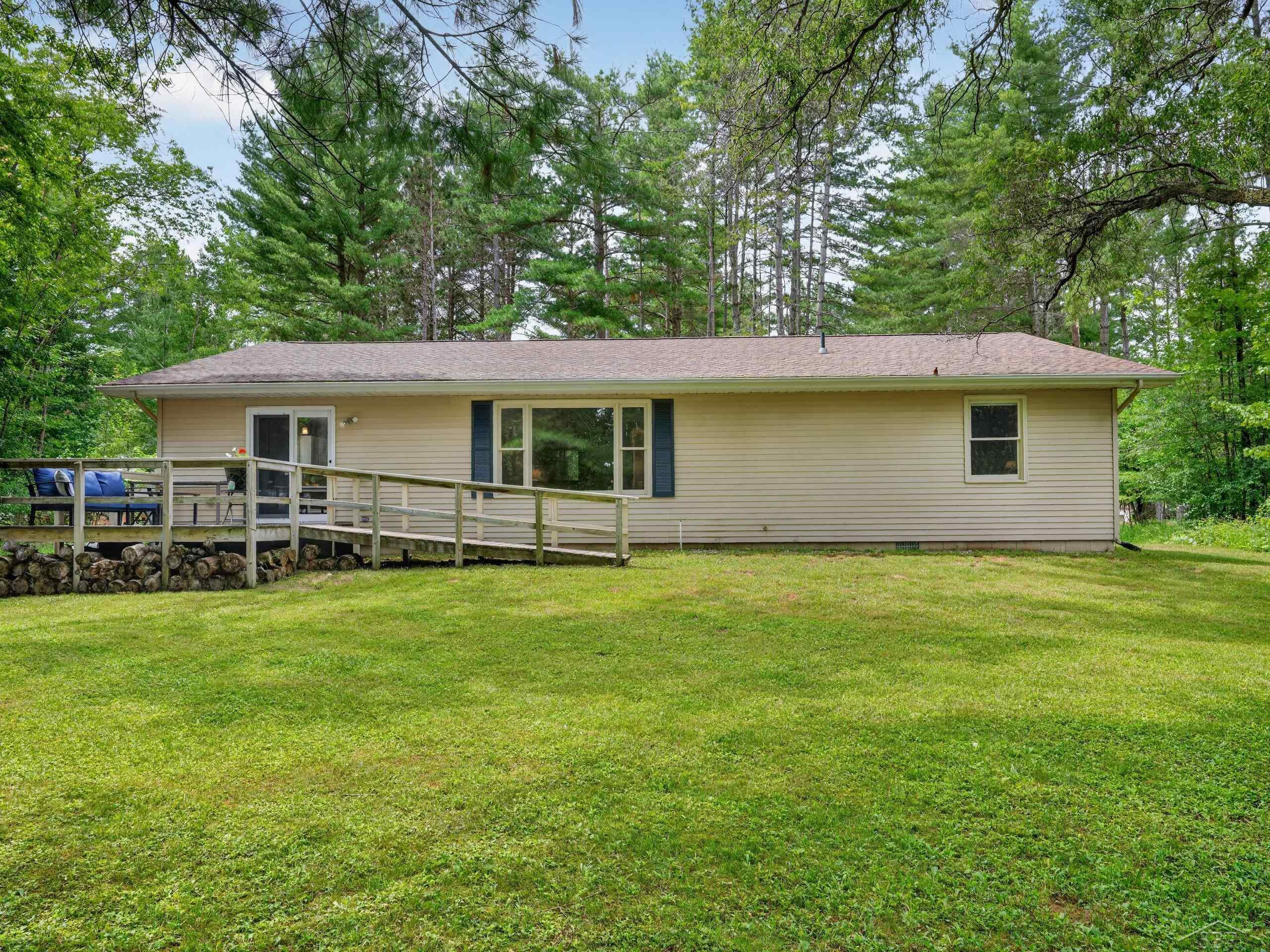 4514 W Salisbury Drive, Gladwin, MI 48624 — Photo 35