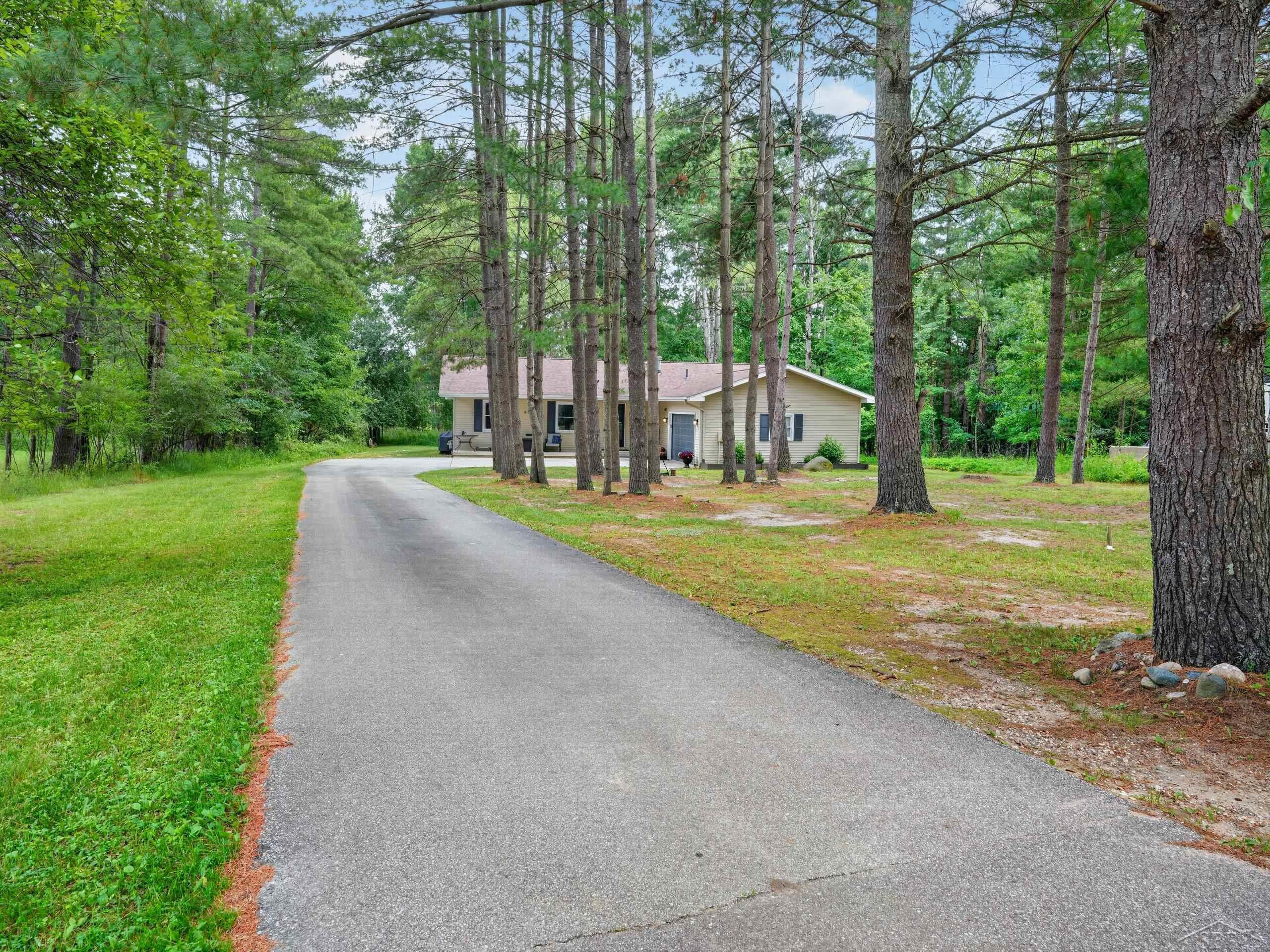 4514 W Salisbury Drive, Gladwin, MI 48624 — Photo 39