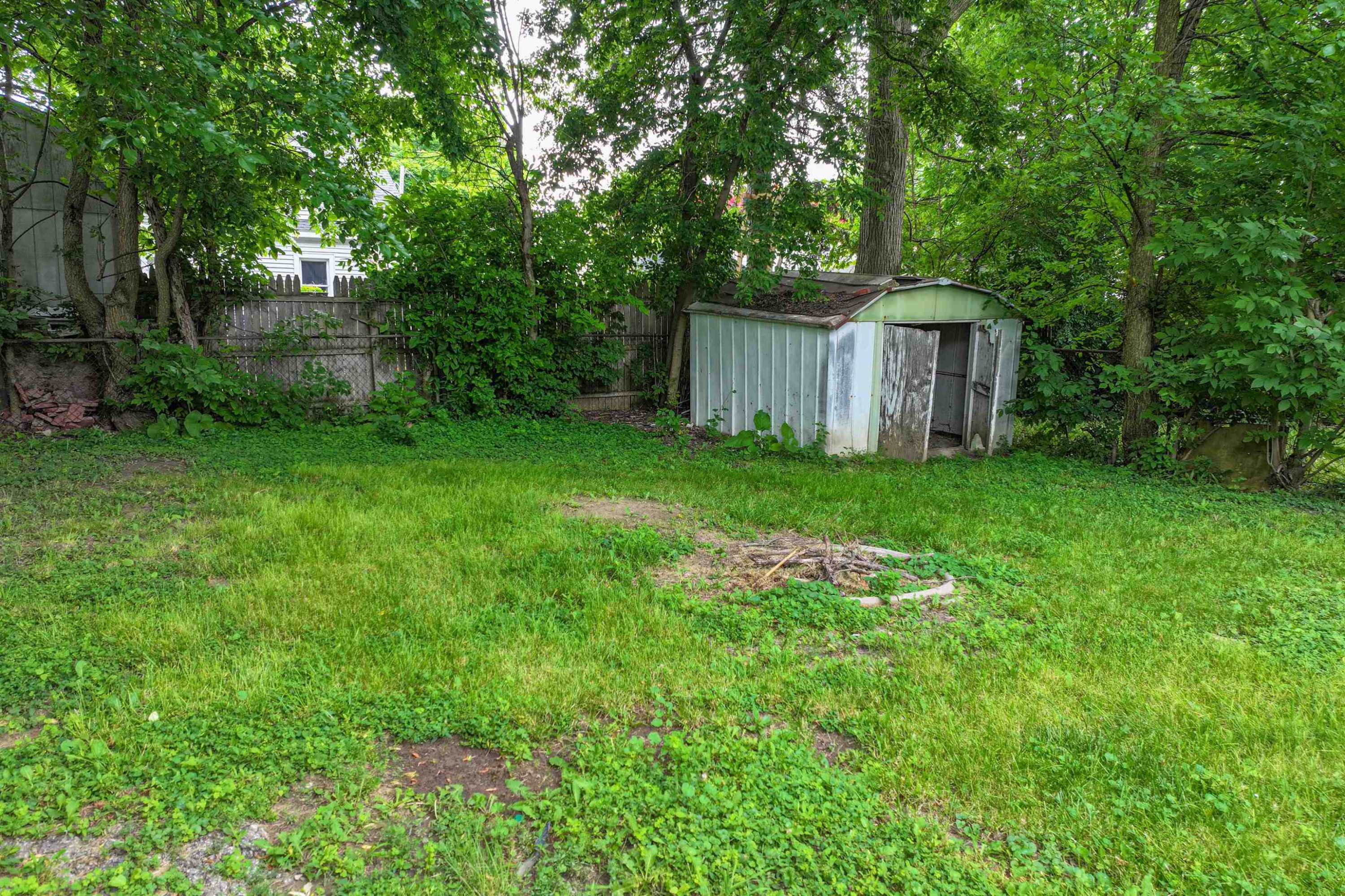955 S Ballenger Highway, Flint, MI 48532 — Photo 17