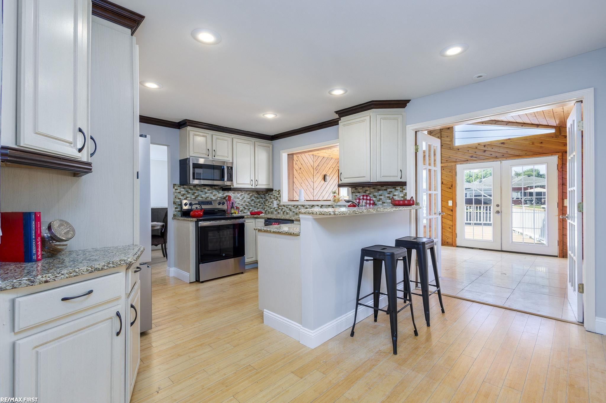 22770 Worthington Ct Court, Saint Clair Shores, MI 48081 — Photo 8