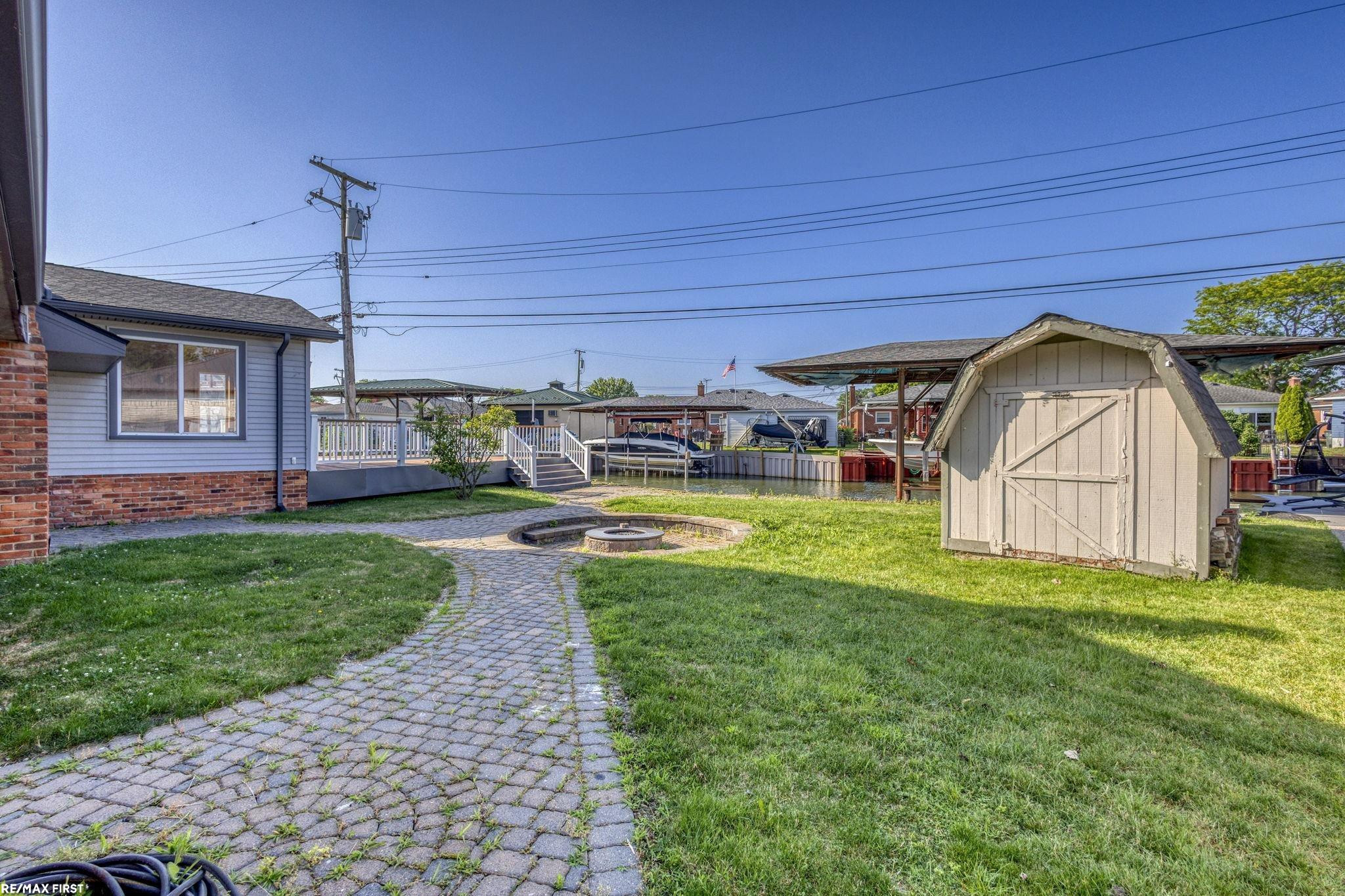22770 Worthington Ct Court, Saint Clair Shores, MI 48081 — Photo 24