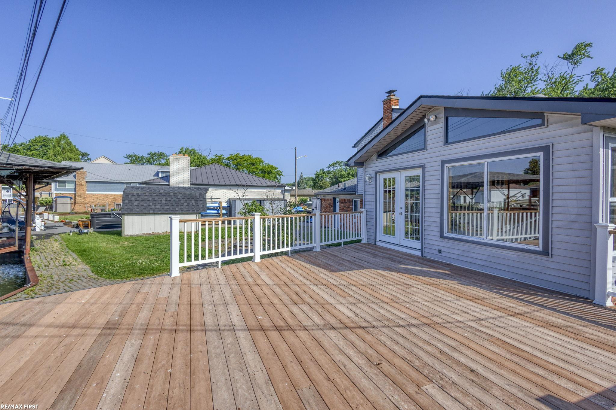 22770 Worthington Ct Court, Saint Clair Shores, MI 48081 — Photo 26