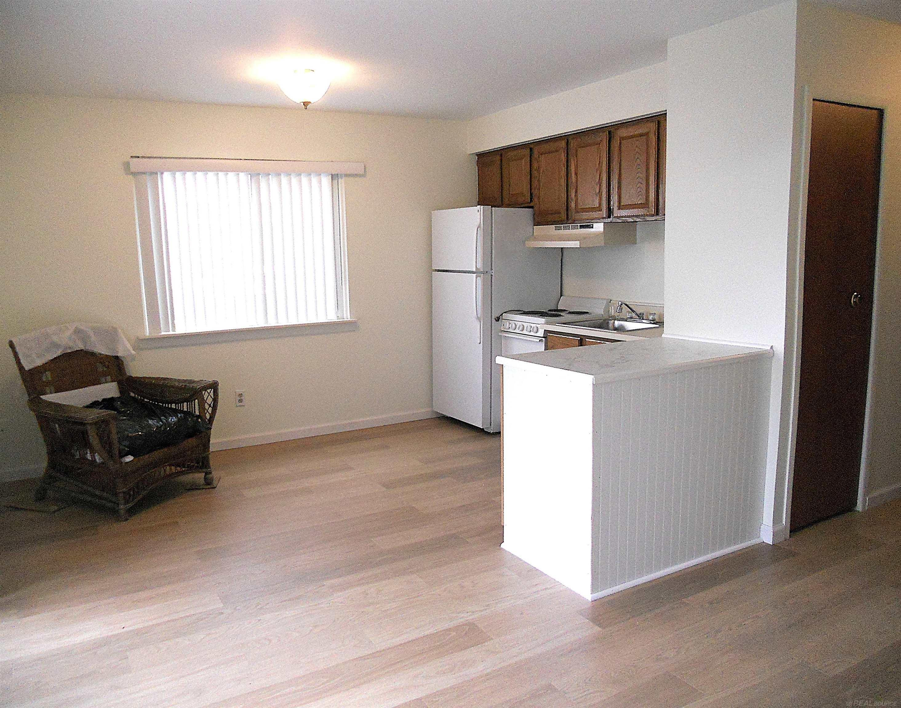 8147 BUSKO Street, Warren, MI 48093 — Photo 9