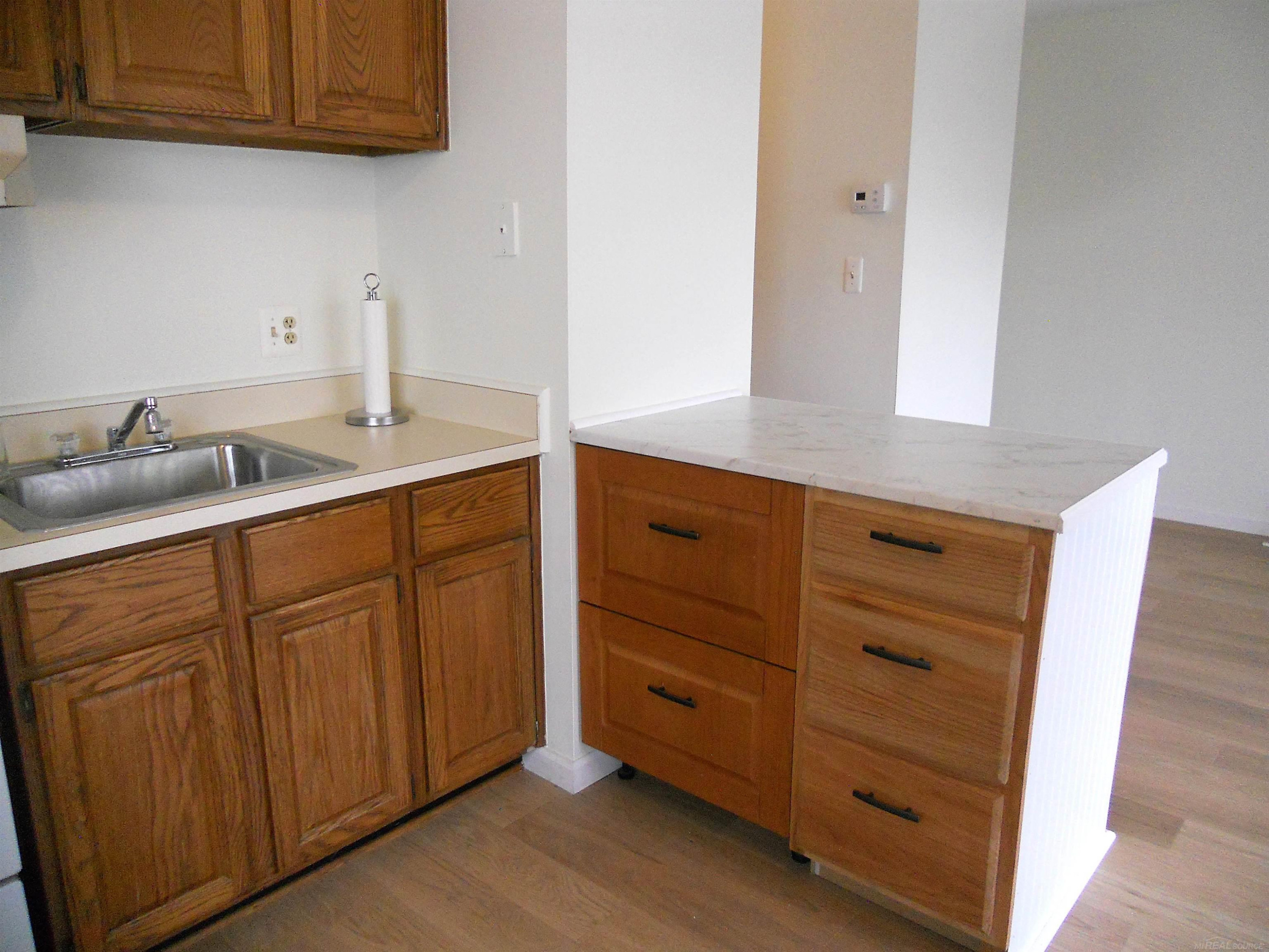 8147 BUSKO Street, Warren, MI 48093 — Photo 11