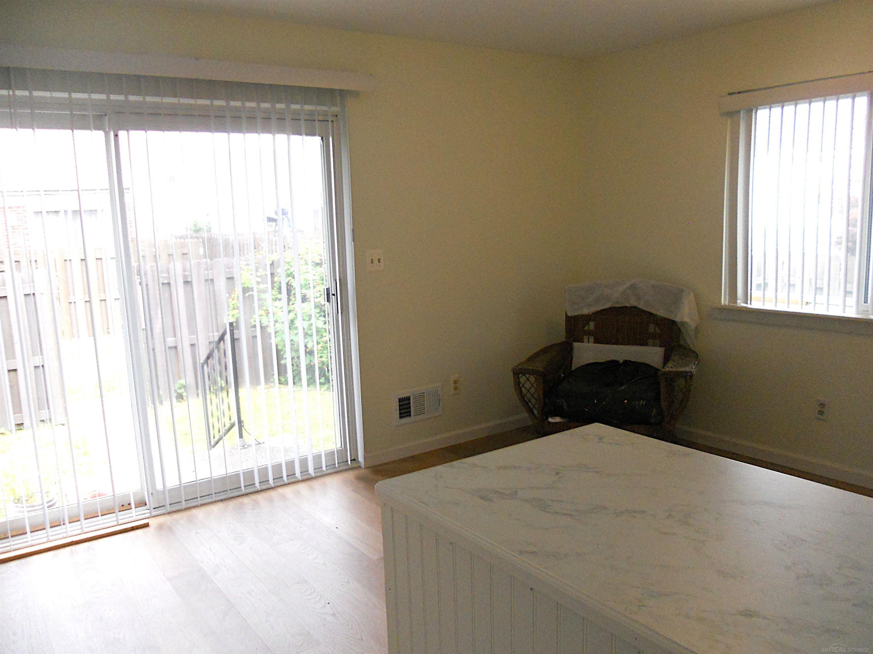 8147 BUSKO Street, Warren, MI 48093 — Photo 12