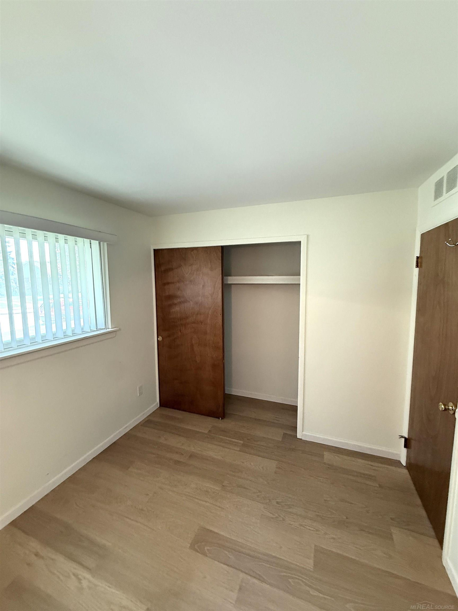 8147 BUSKO Street, Warren, MI 48093 — Photo 15