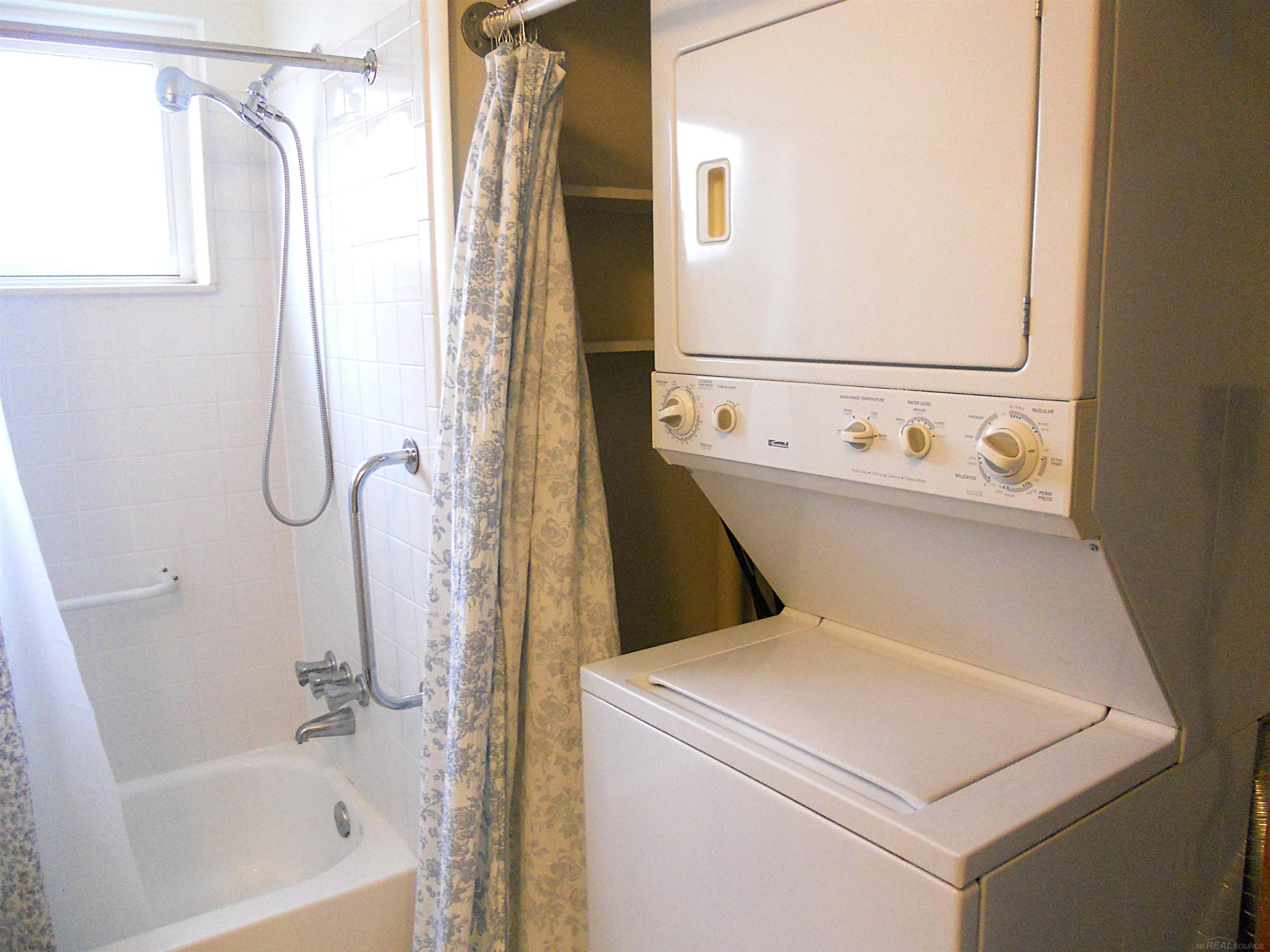 8147 BUSKO Street, Warren, MI 48093 — Photo 19