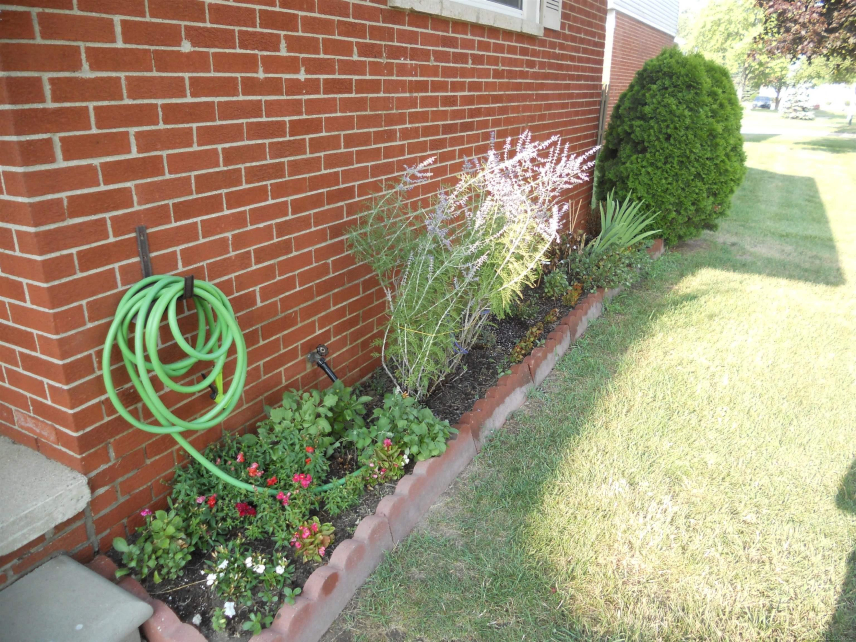 8147 BUSKO Street, Warren, MI 48093 — Photo 22