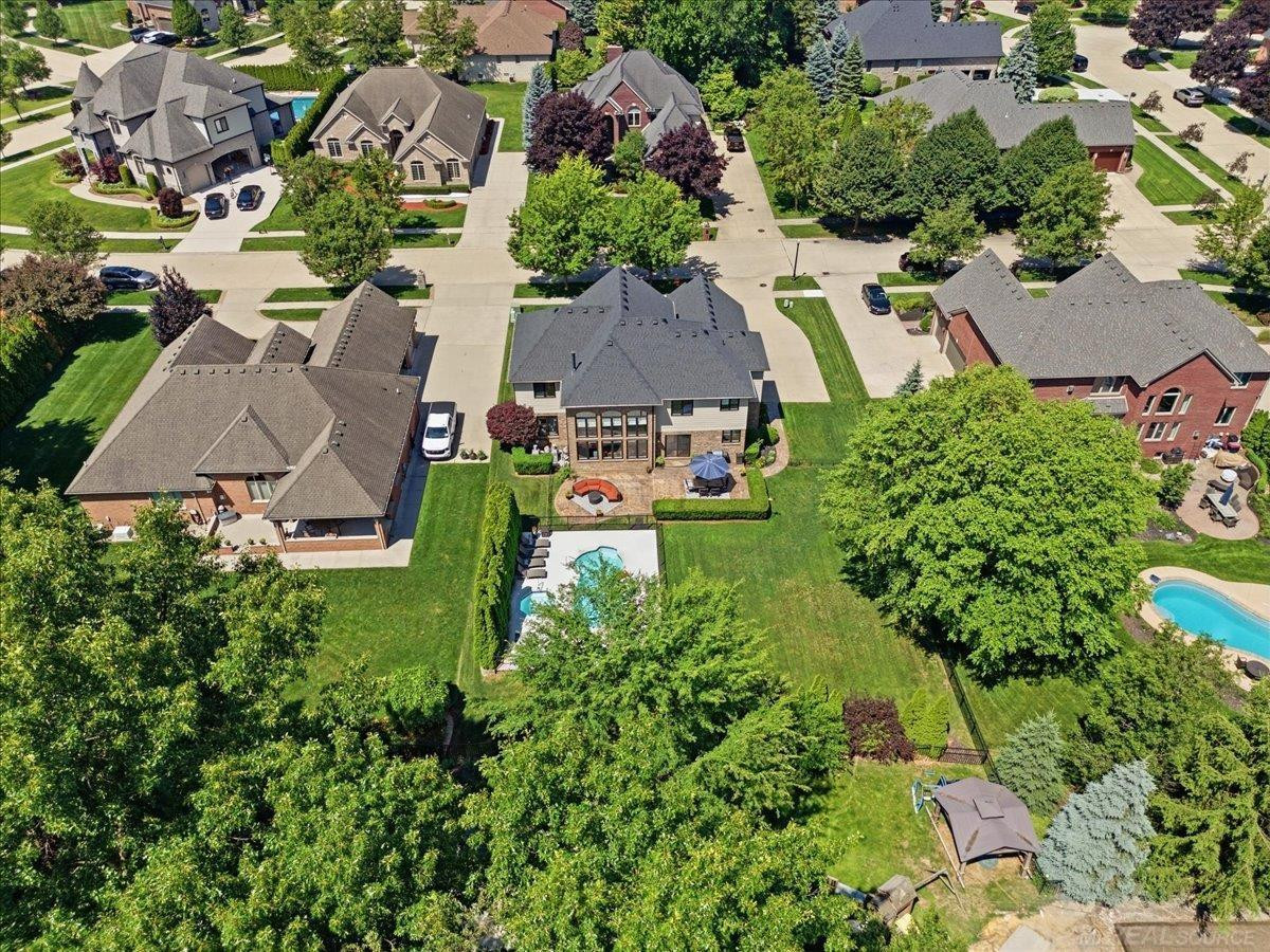 52250 Chickadee Lane, Shelby Twp, MI 48315 — Photo 2