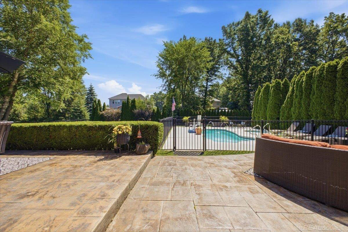 52250 Chickadee Lane, Shelby Twp, MI 48315 — Photo 28