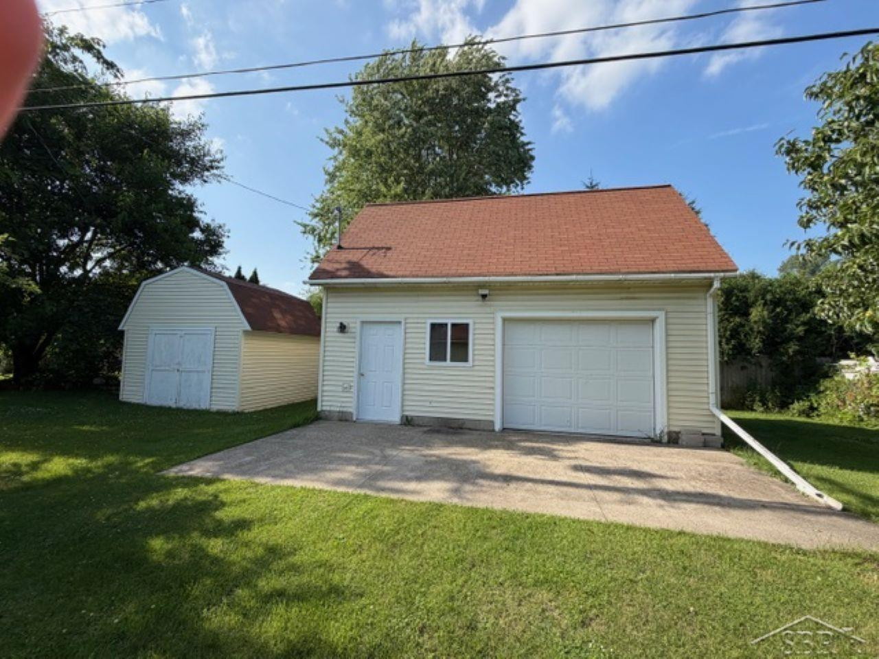 15696 Gratiot Road, Hemlock, MI 48626 — Photo 20