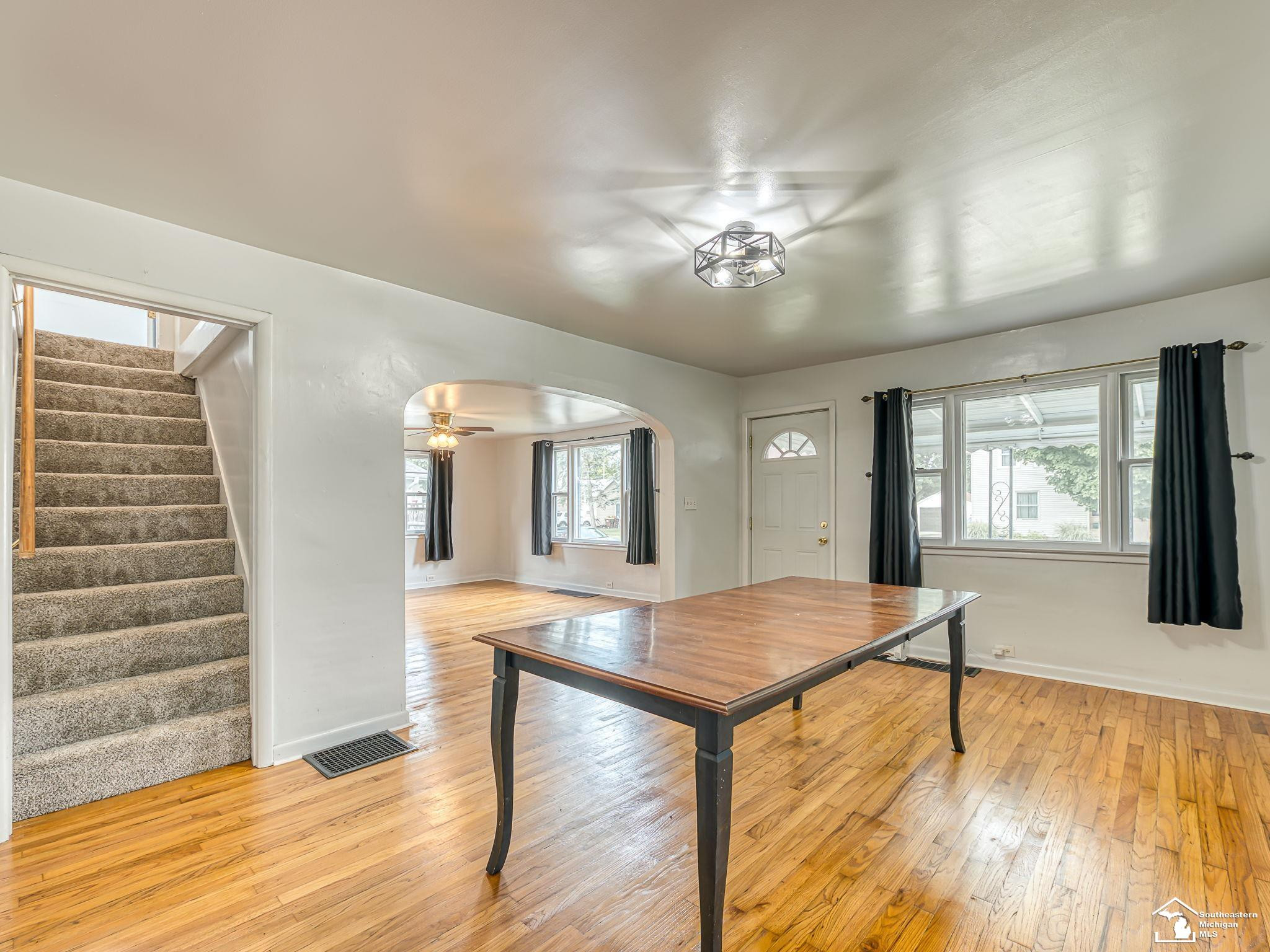 518 Comstock Street, Adrian, MI 49221 — Photo 6