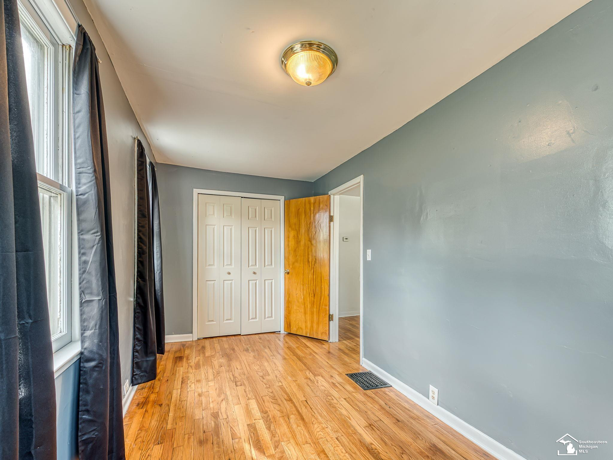 518 Comstock Street, Adrian, MI 49221 — Photo 15