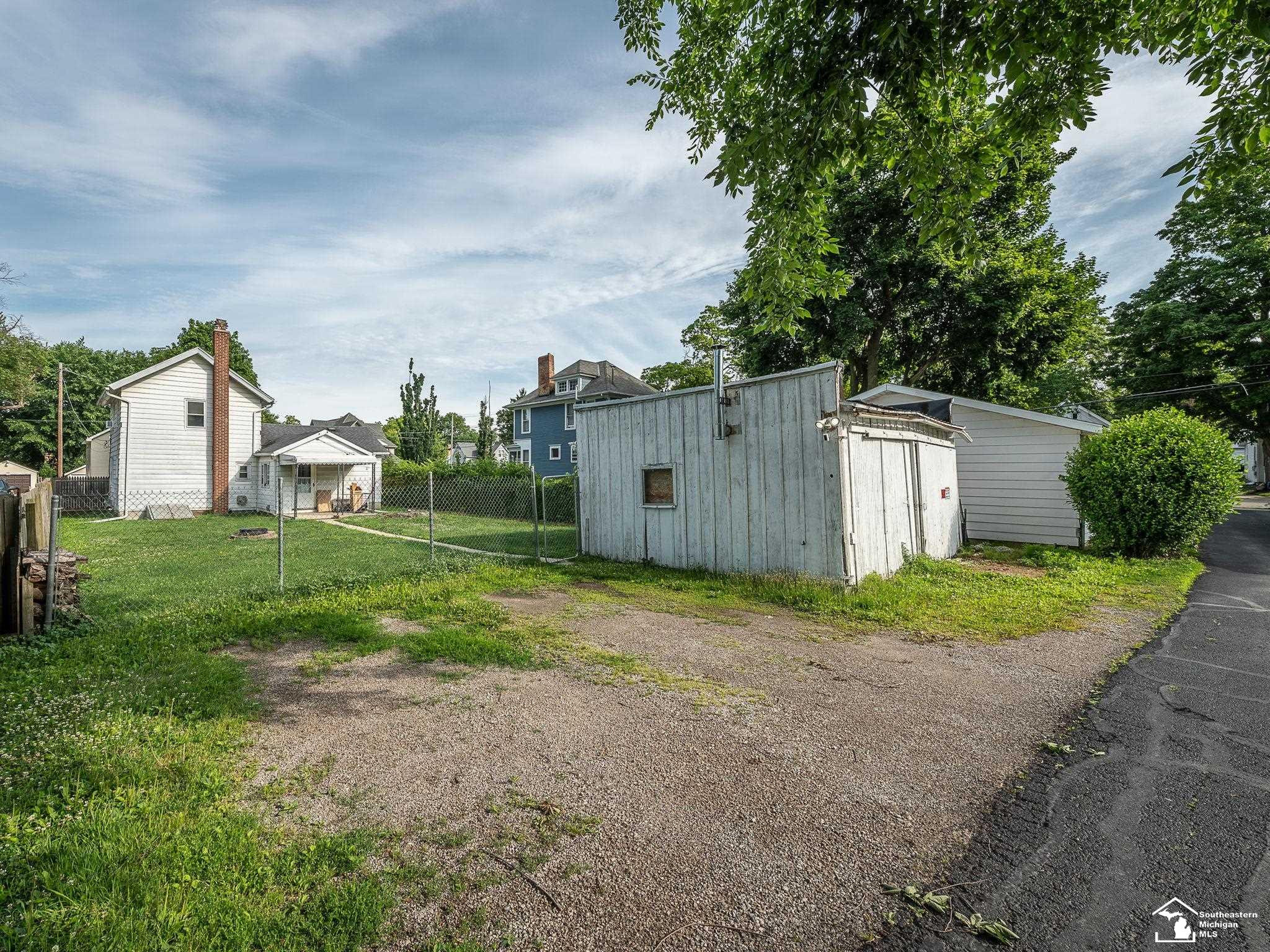 518 Comstock Street, Adrian, MI 49221 — Photo 30