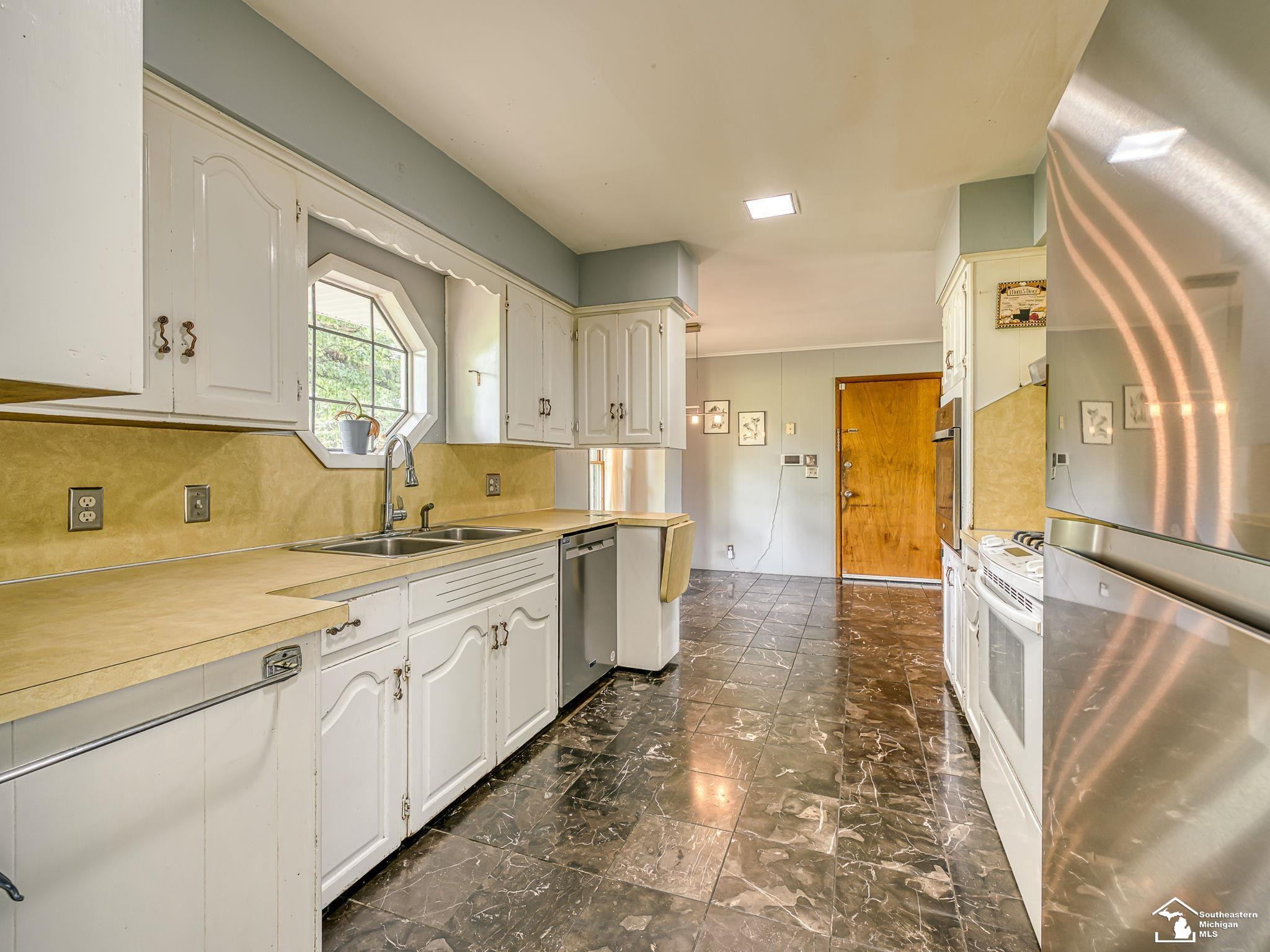 14359 S Dixie Highway, Monroe, MI 48161 — Photo 8