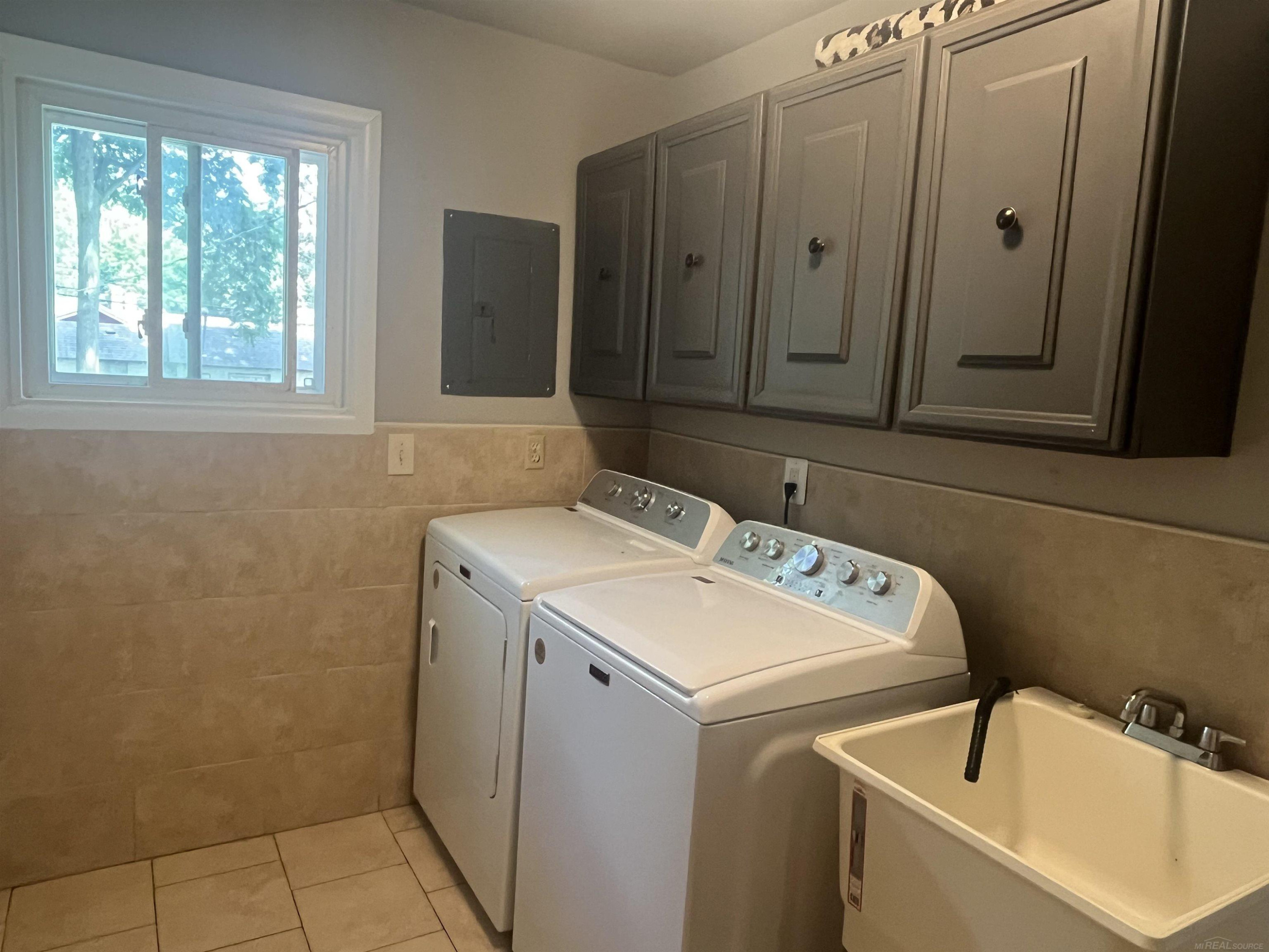 235 Ewell Street, MI 48065 — Photo 6