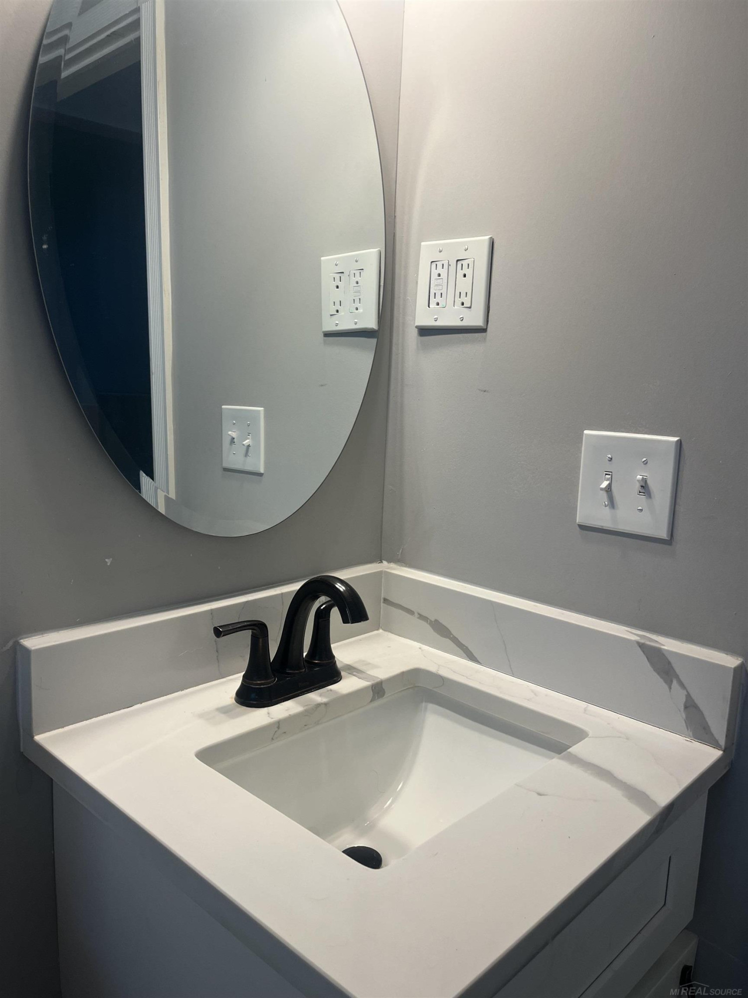 235 Ewell Street, MI 48065 — Photo 8