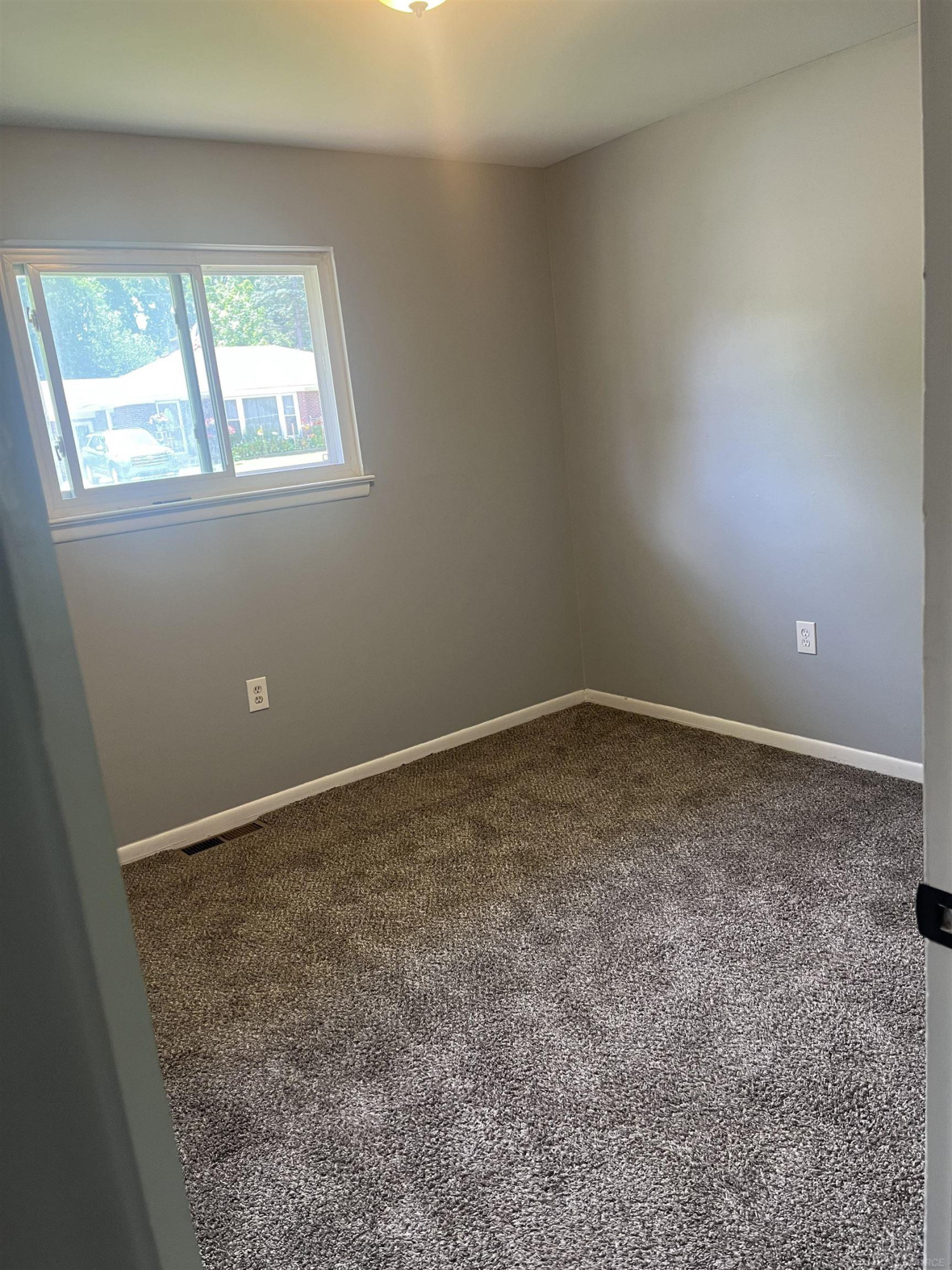 235 Ewell Street, MI 48065 — Photo 14