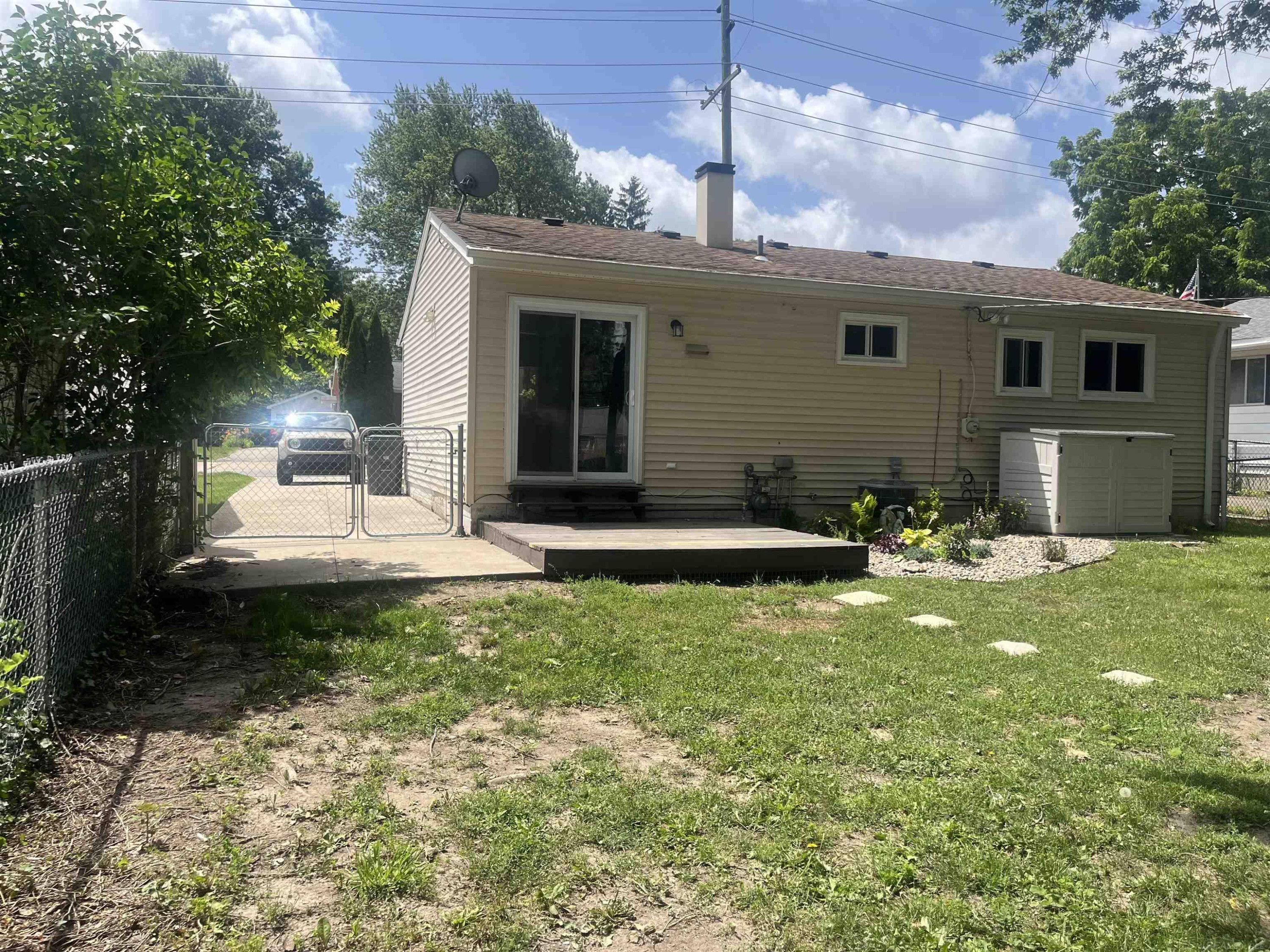 235 Ewell Street, MI 48065 — Photo 19