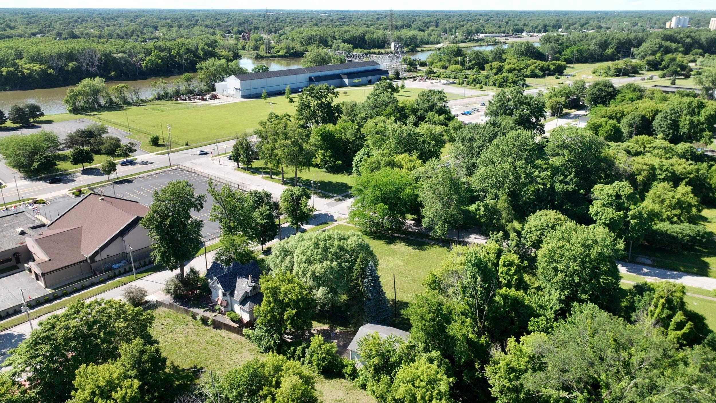 520 N Franklin Street, Saginaw, MI 48607 — Photo 43