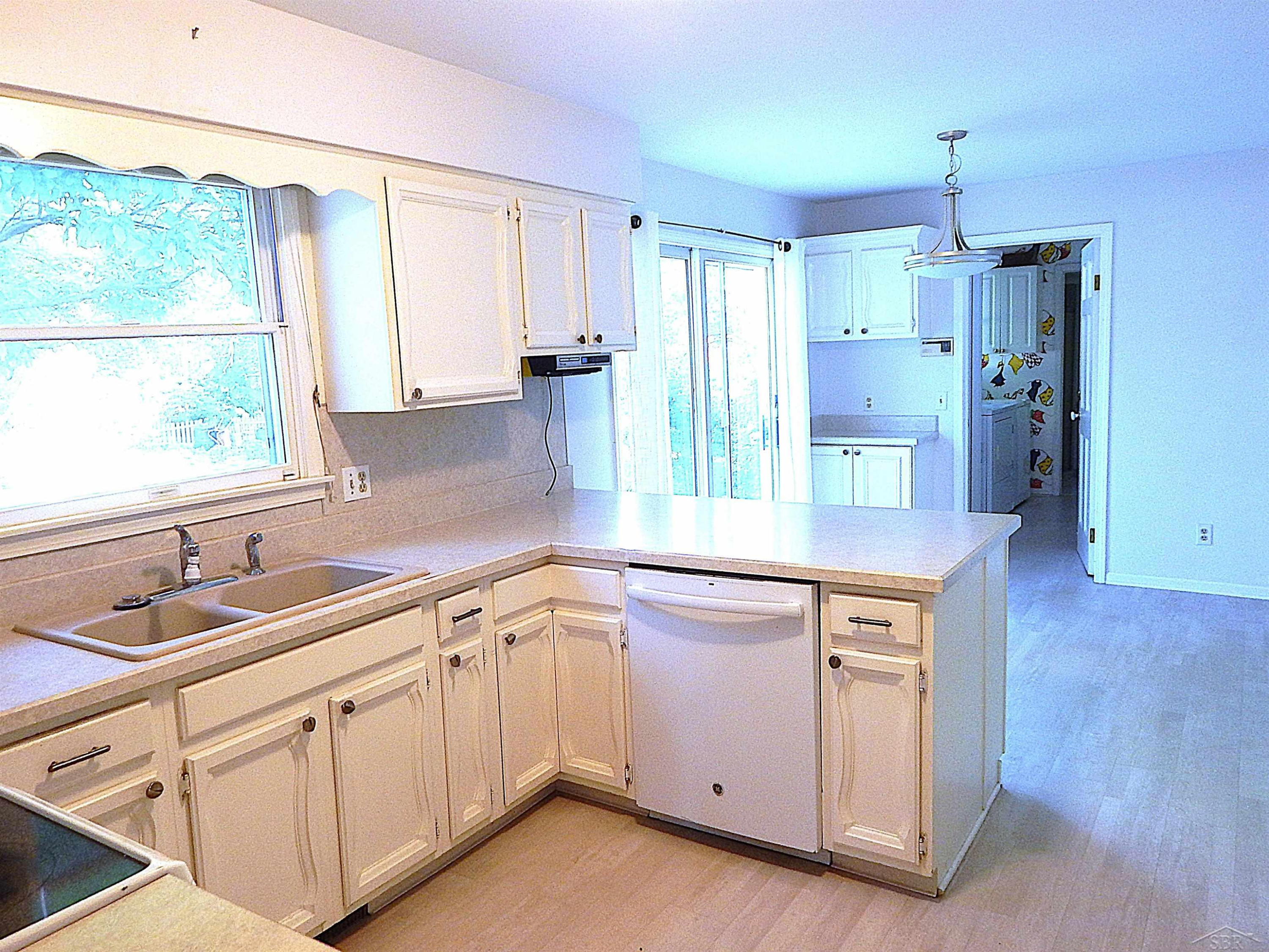 485 Winthrop Lane, Saginaw, MI 48638 — Photo 5