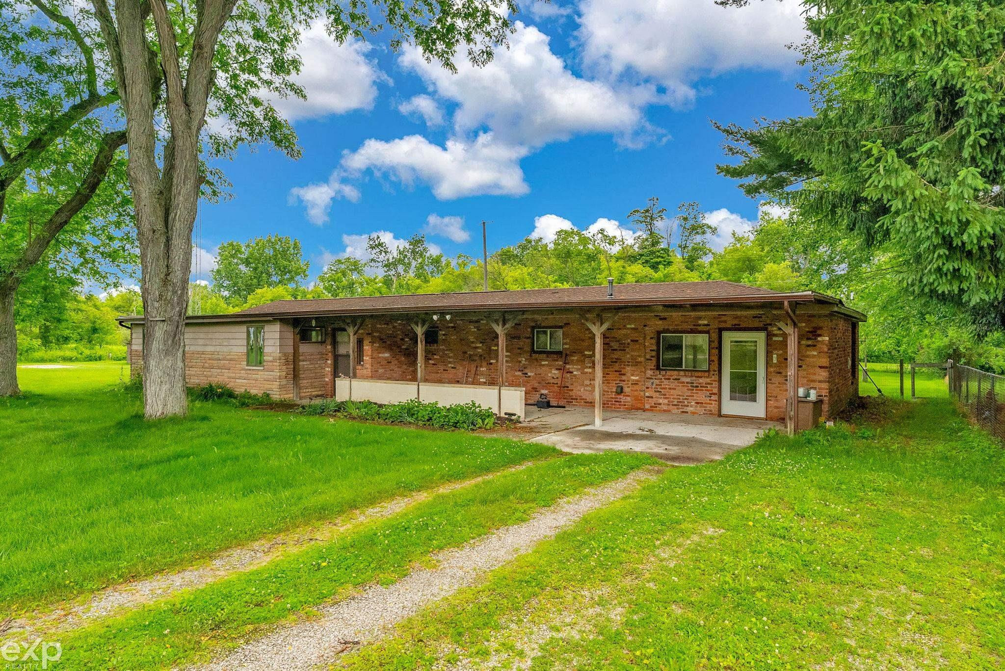 6406 Lapeer Road, MI 48049 — Photo 5