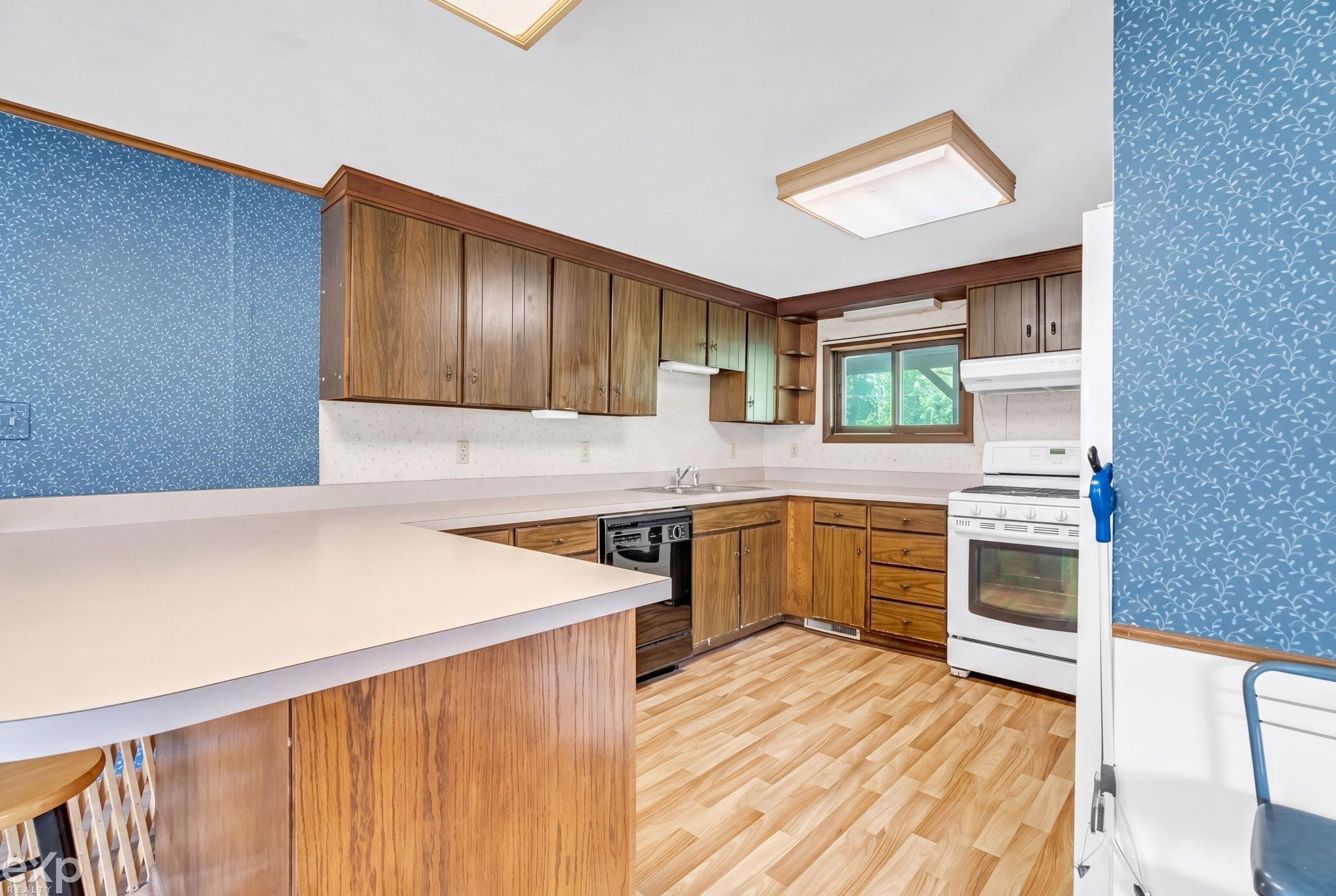 6406 Lapeer Road, MI 48049 — Photo 16